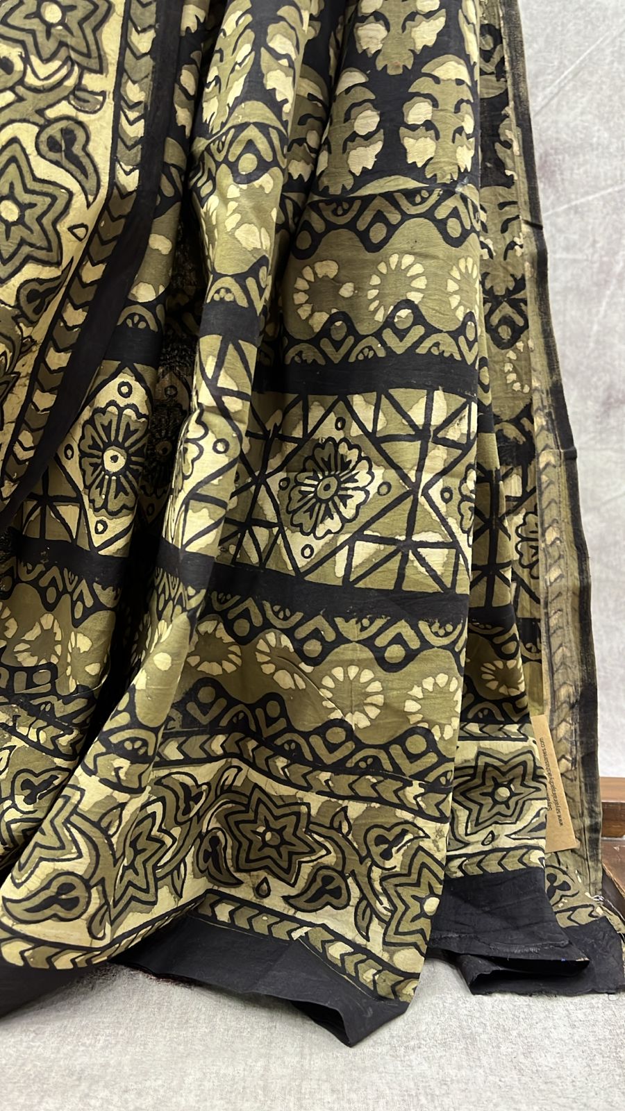 Olive HBP Cotton Saree - SROCS2035
