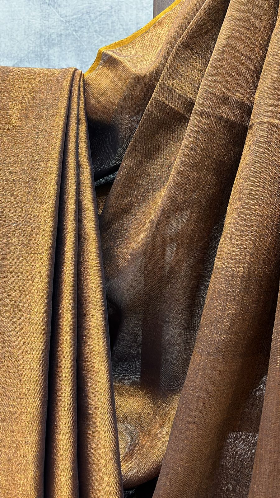 Brown Plain Tissue Linen Saree With Tassels-SRBPTLS226