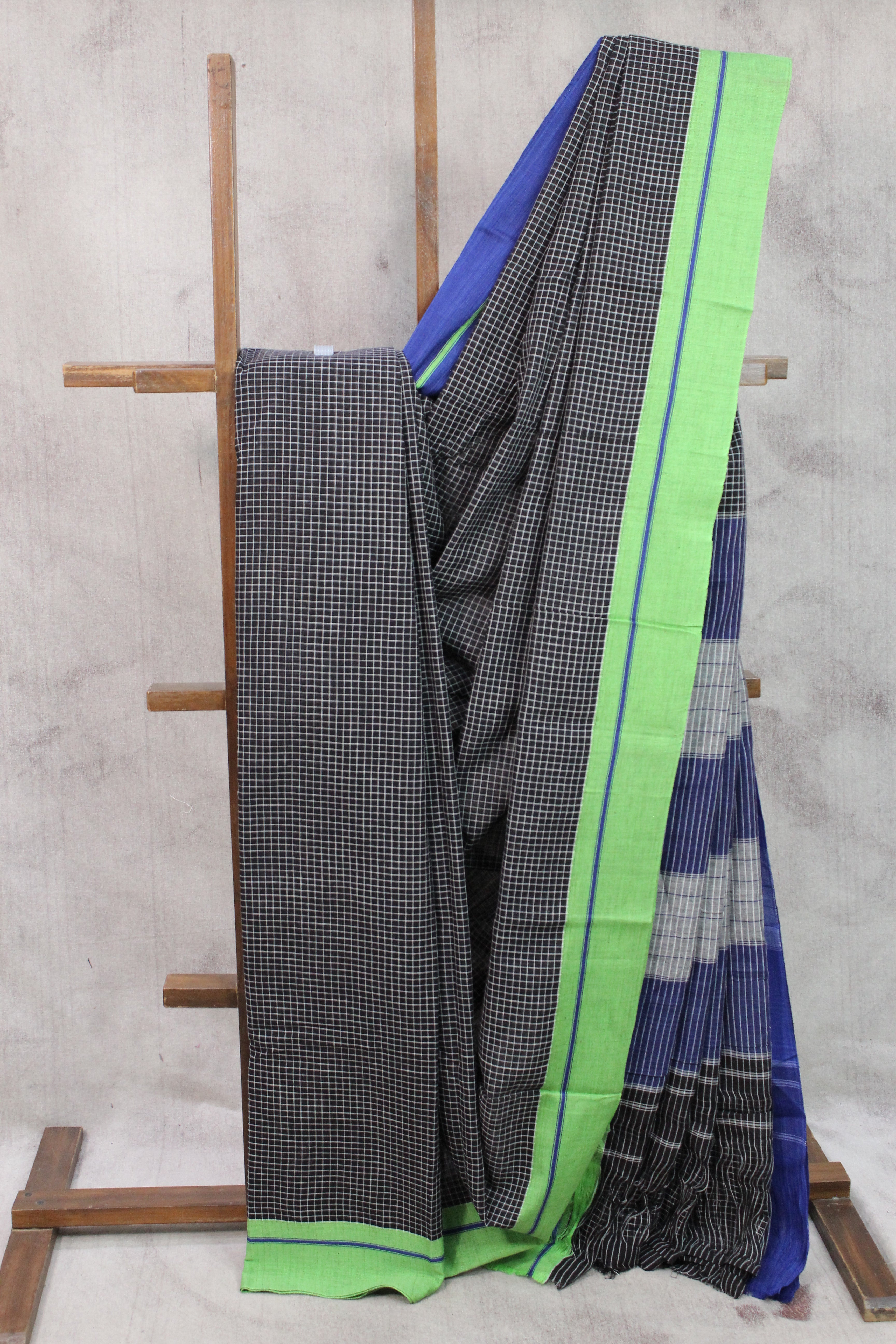 Black Big Checks Cotton Patteda Anchu Saree