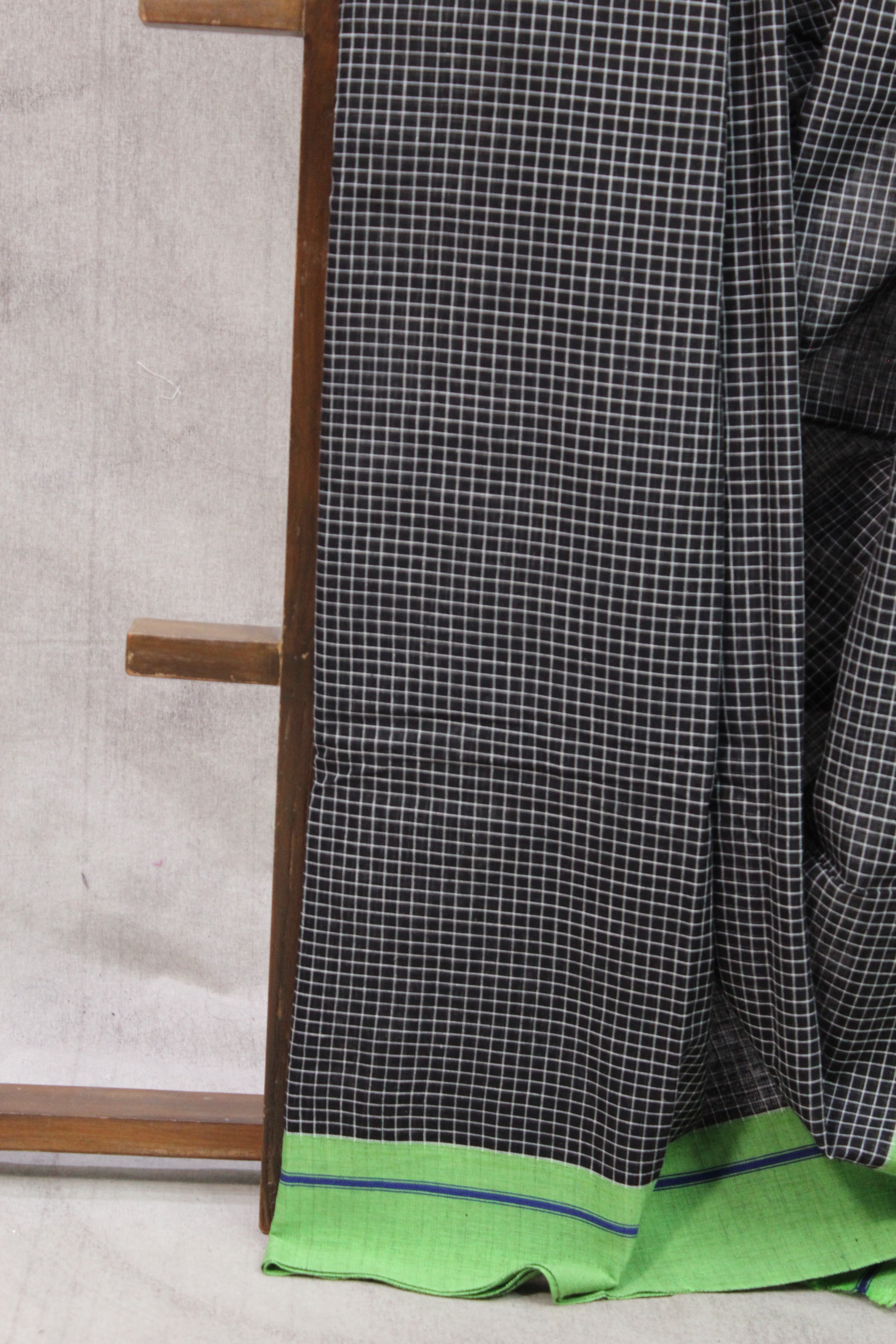 Black Big Checks Cotton Patteda Anchu Saree