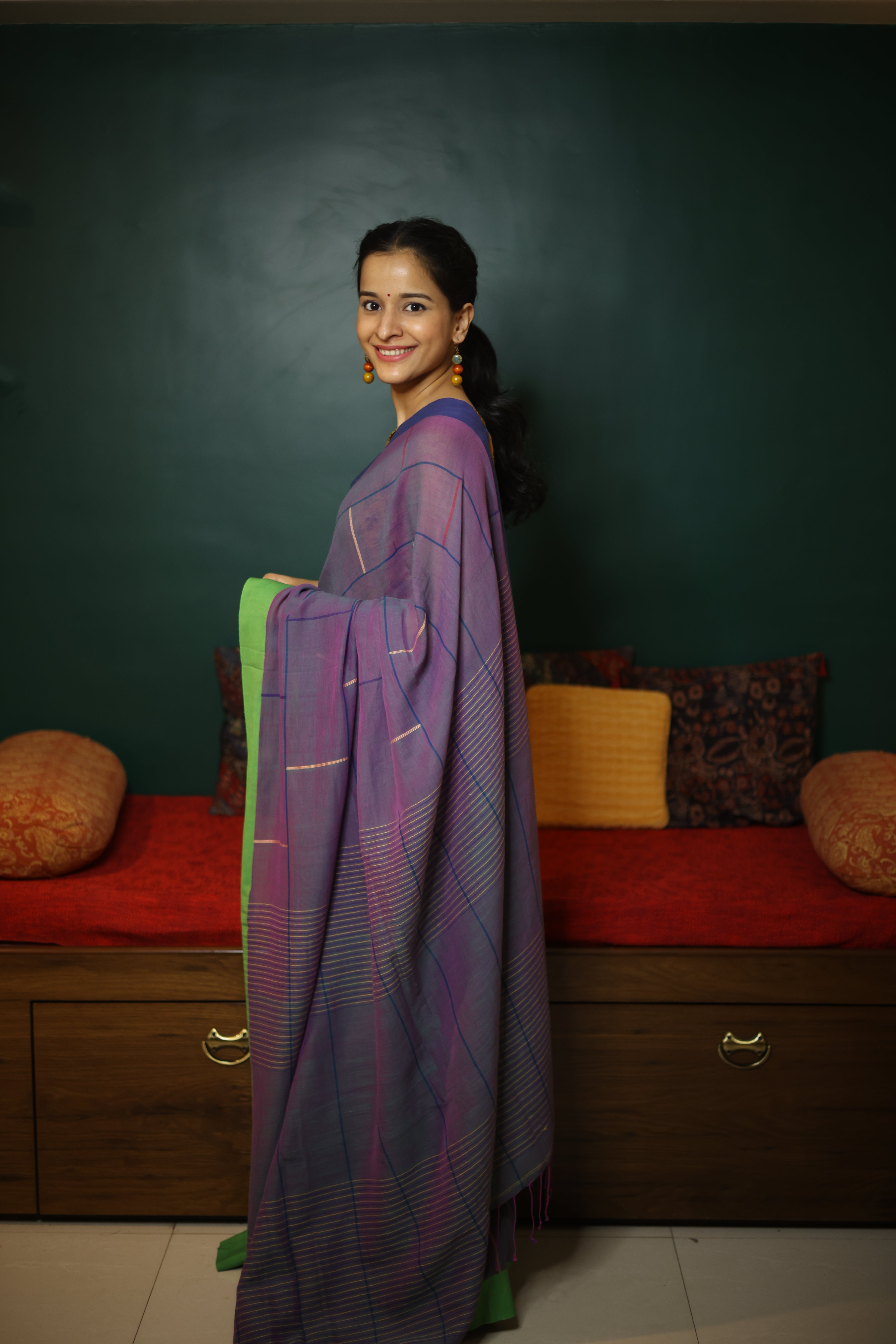 Buy Desh Bidesh Women's Traditional Bengal Tant Pure Handloom Cotton Saree  Jol Torongo Woven Design Without Blouse Piece Online at Best Price |  Distacart