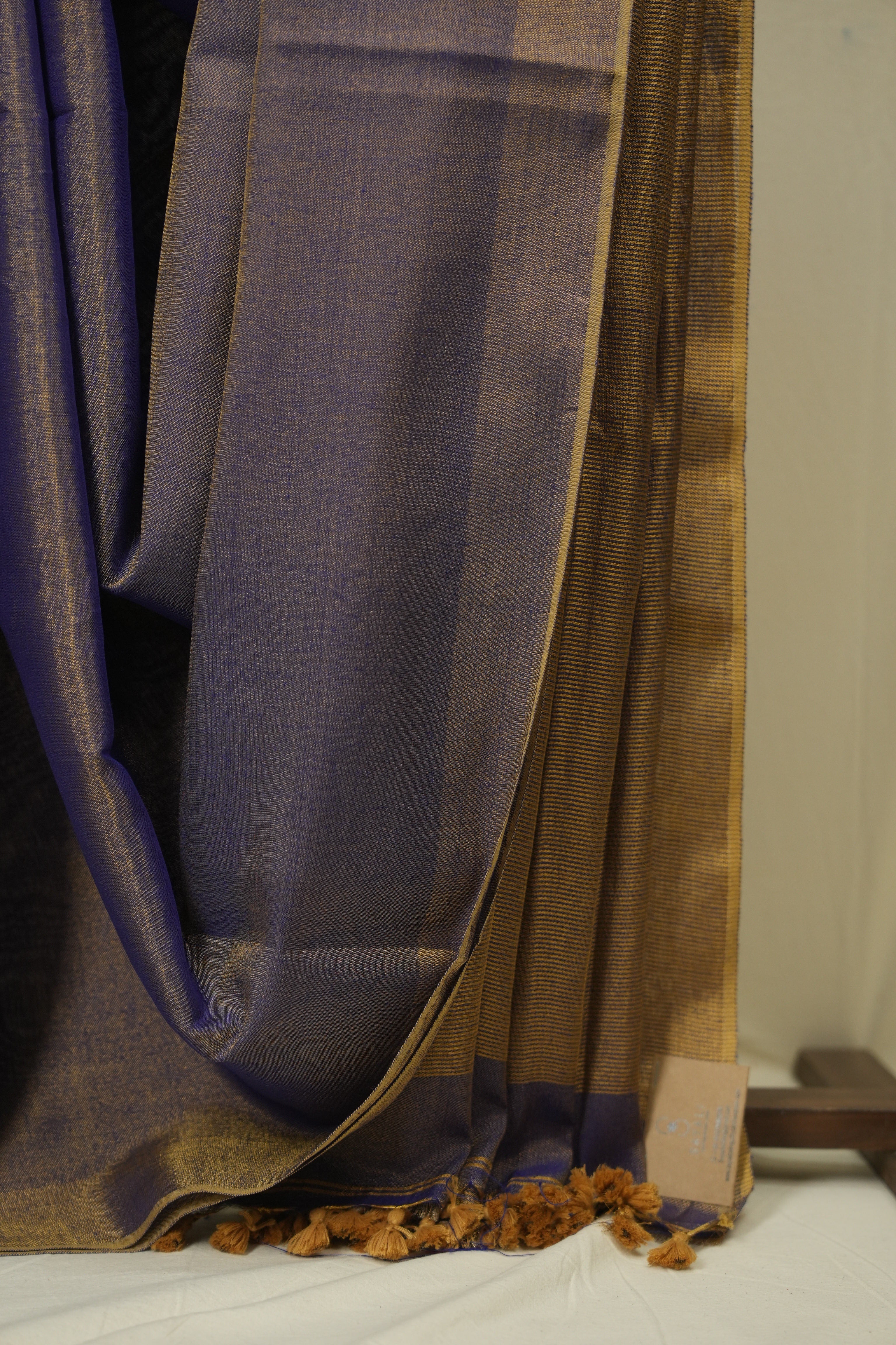 Dual Tone Blue Plain Tissue Linen Saree With Tassels - SRDTBPTLS305