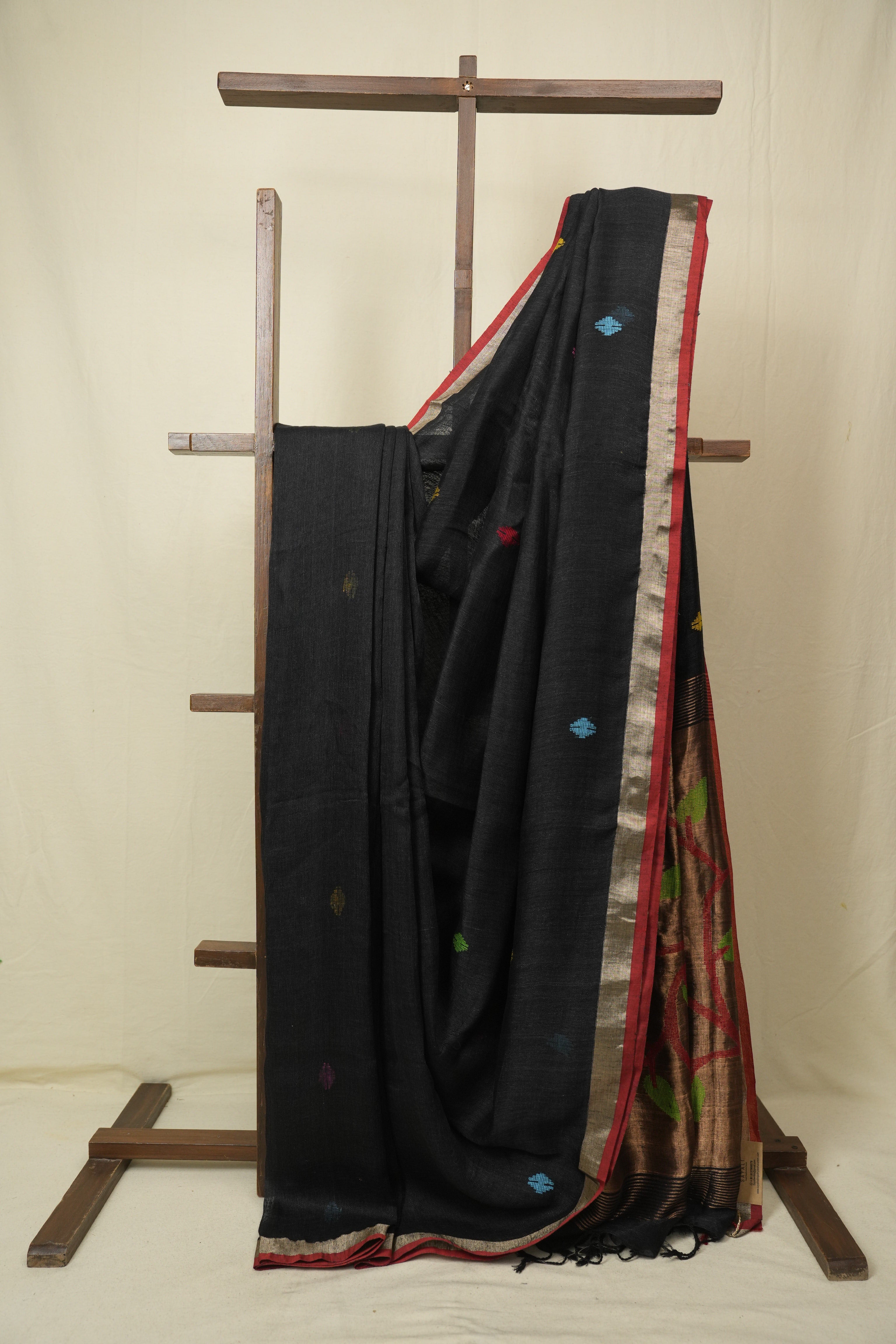 Black Linen Jamdani Saree - SRBLJS524