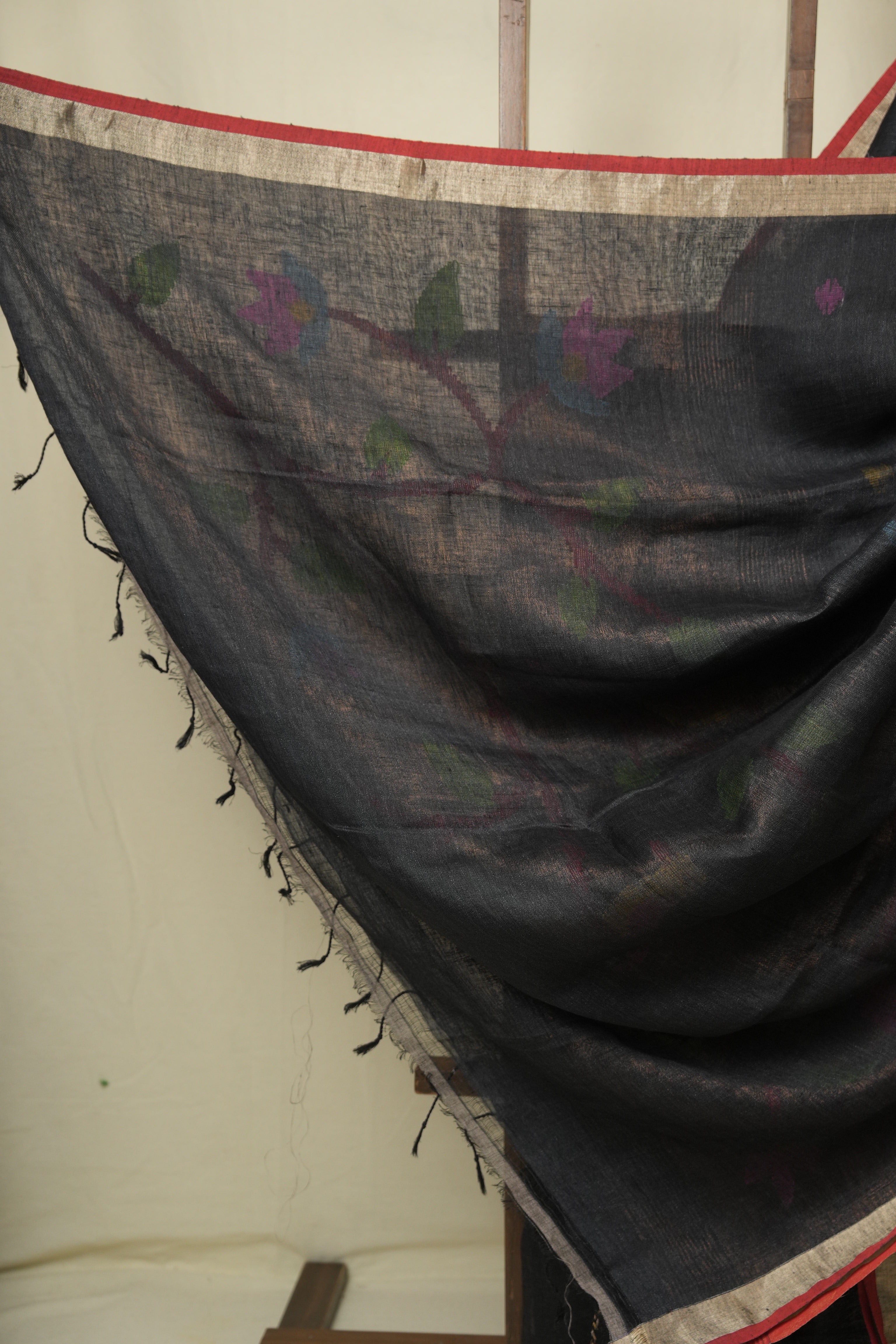 Black Linen Jamdani Saree - SRBLJS524