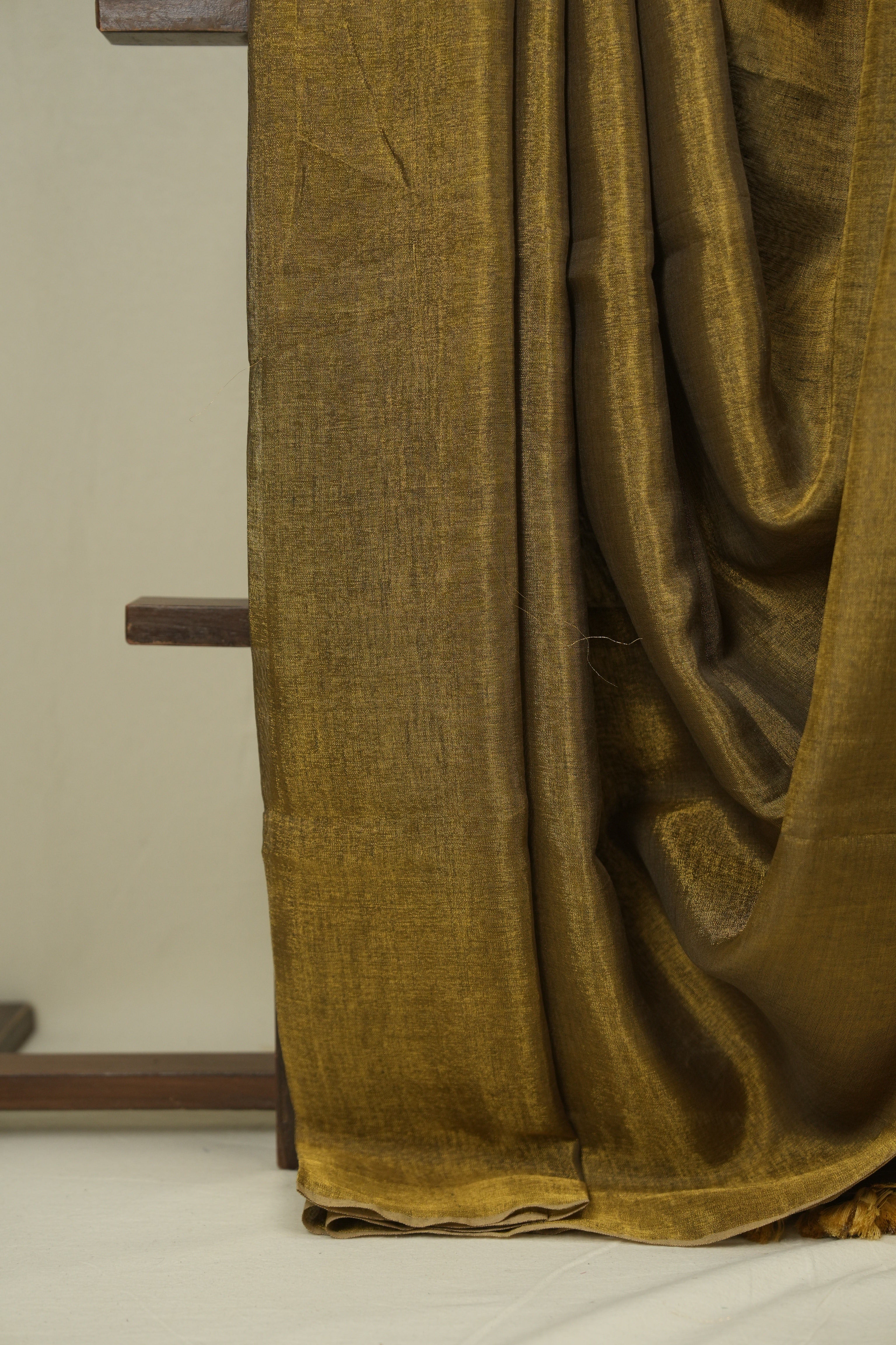 Golden Plain Tissue Linen Saree with Tassels - SRGPTLS310