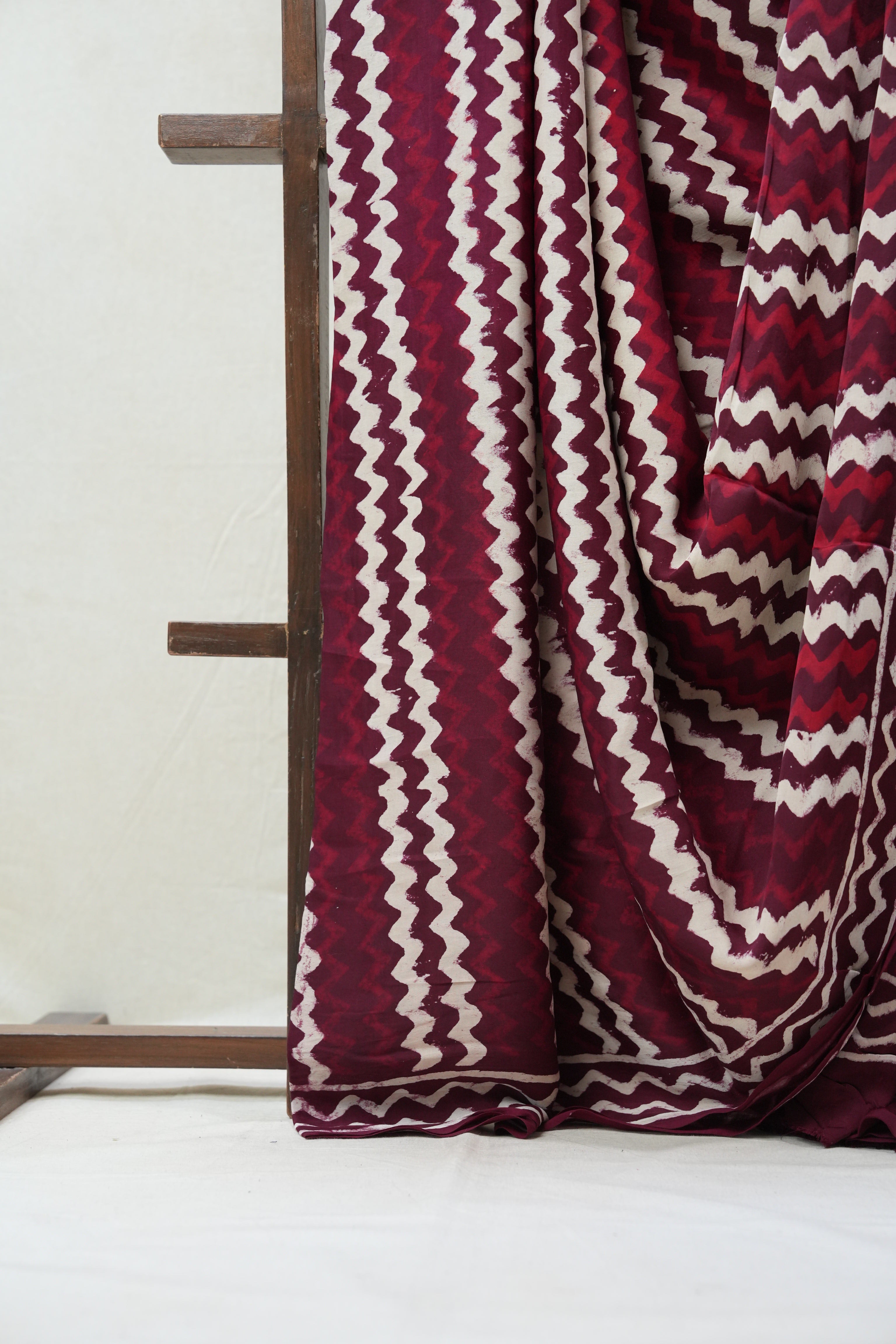 Plum HBP Modal Silk Saree - SRPOMSS365