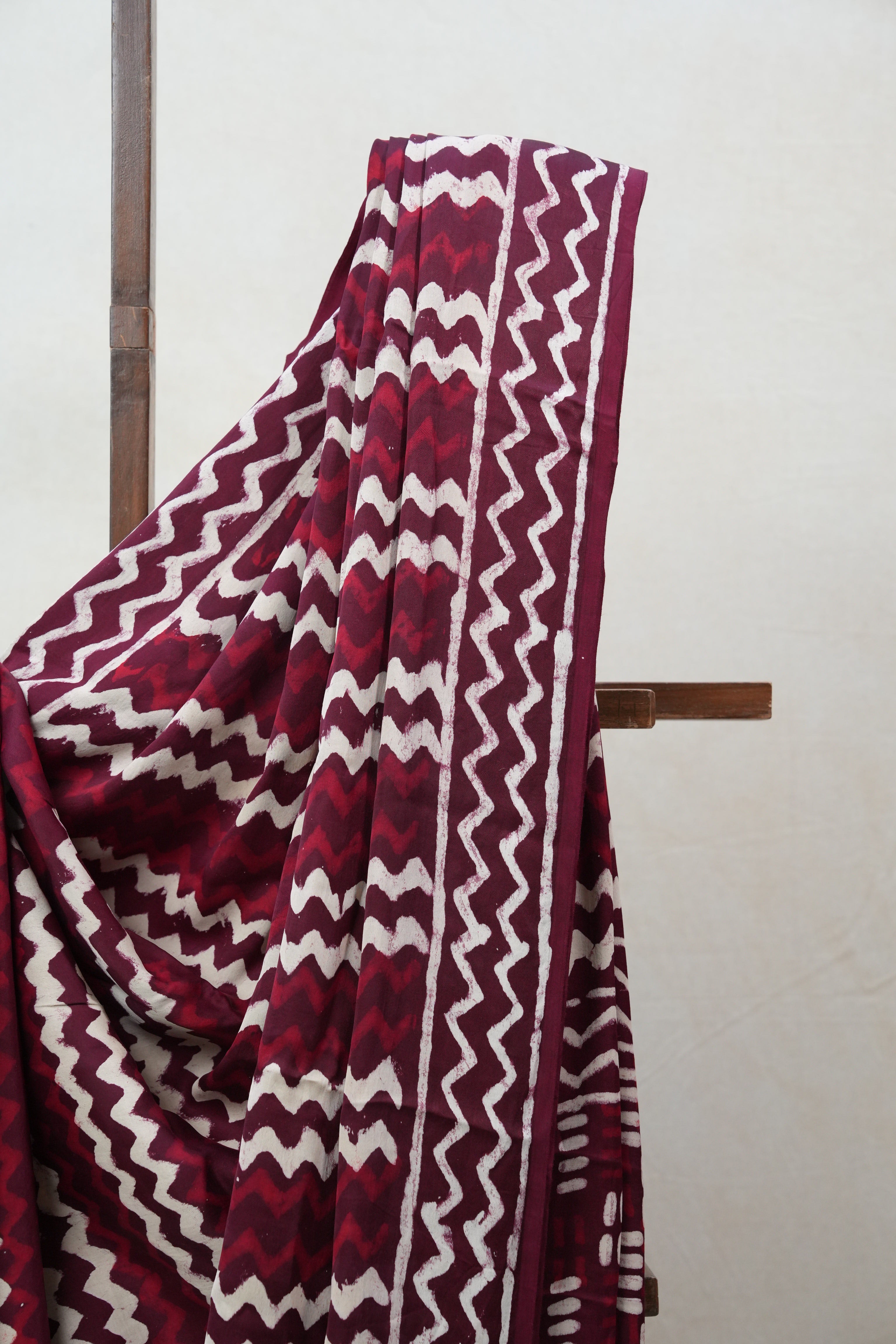 Plum HBP Modal Silk Saree - SRPOMSS365