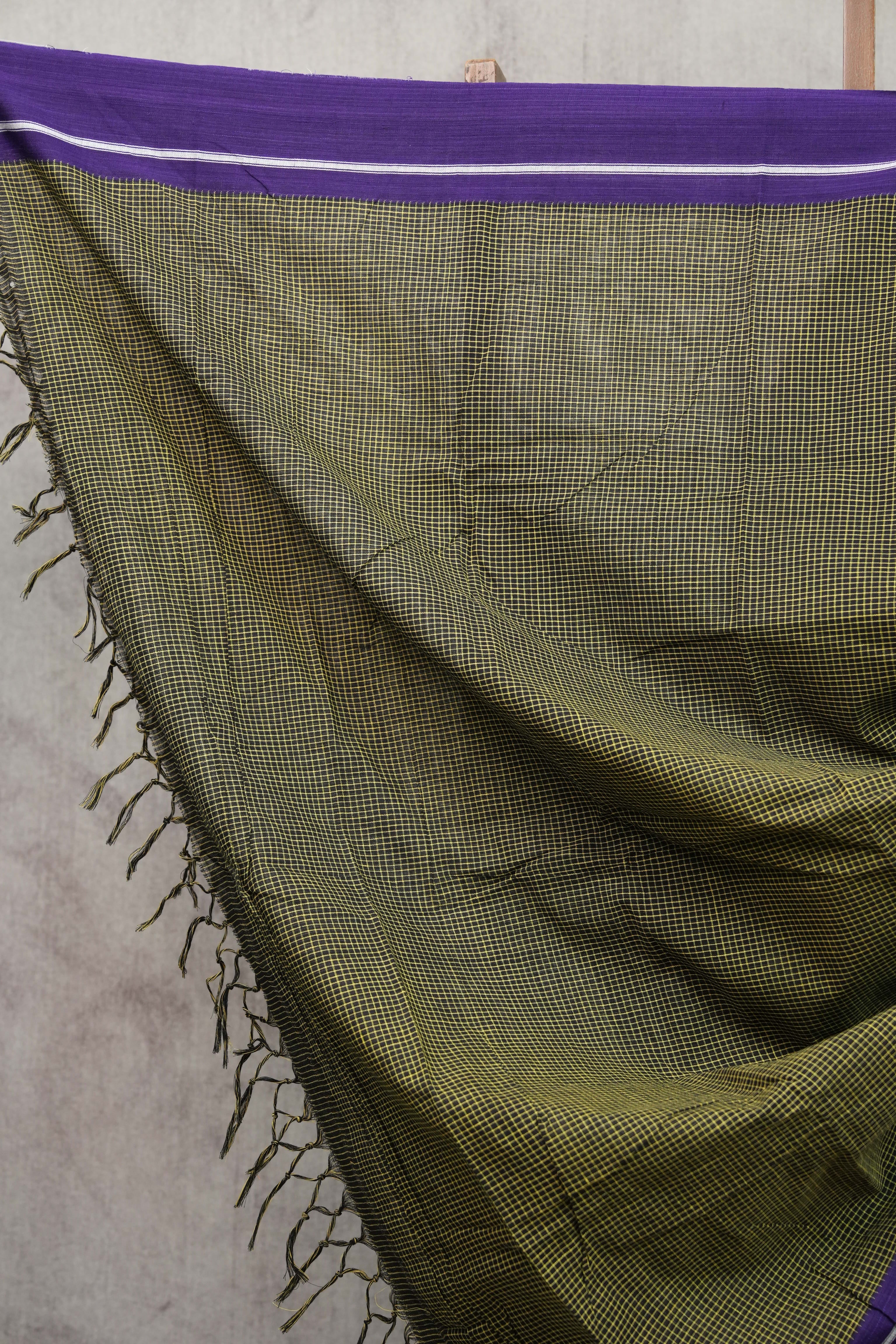 Black Small Checks Cotton Patteda Anchu Saree-SRBCPAS143