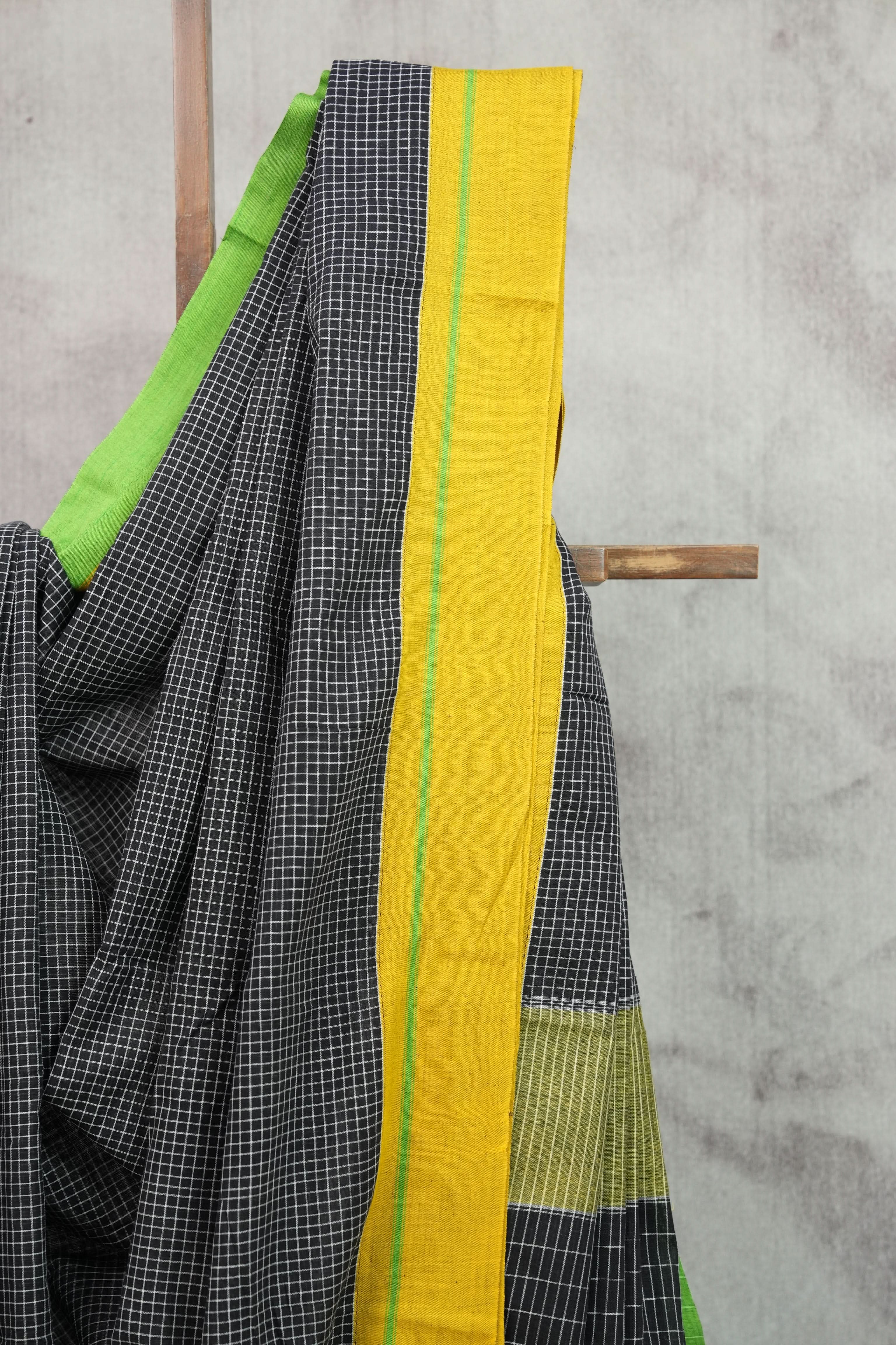 Black  Big Checks Cotton Patteda Anchu Saree-SRBCPAS139