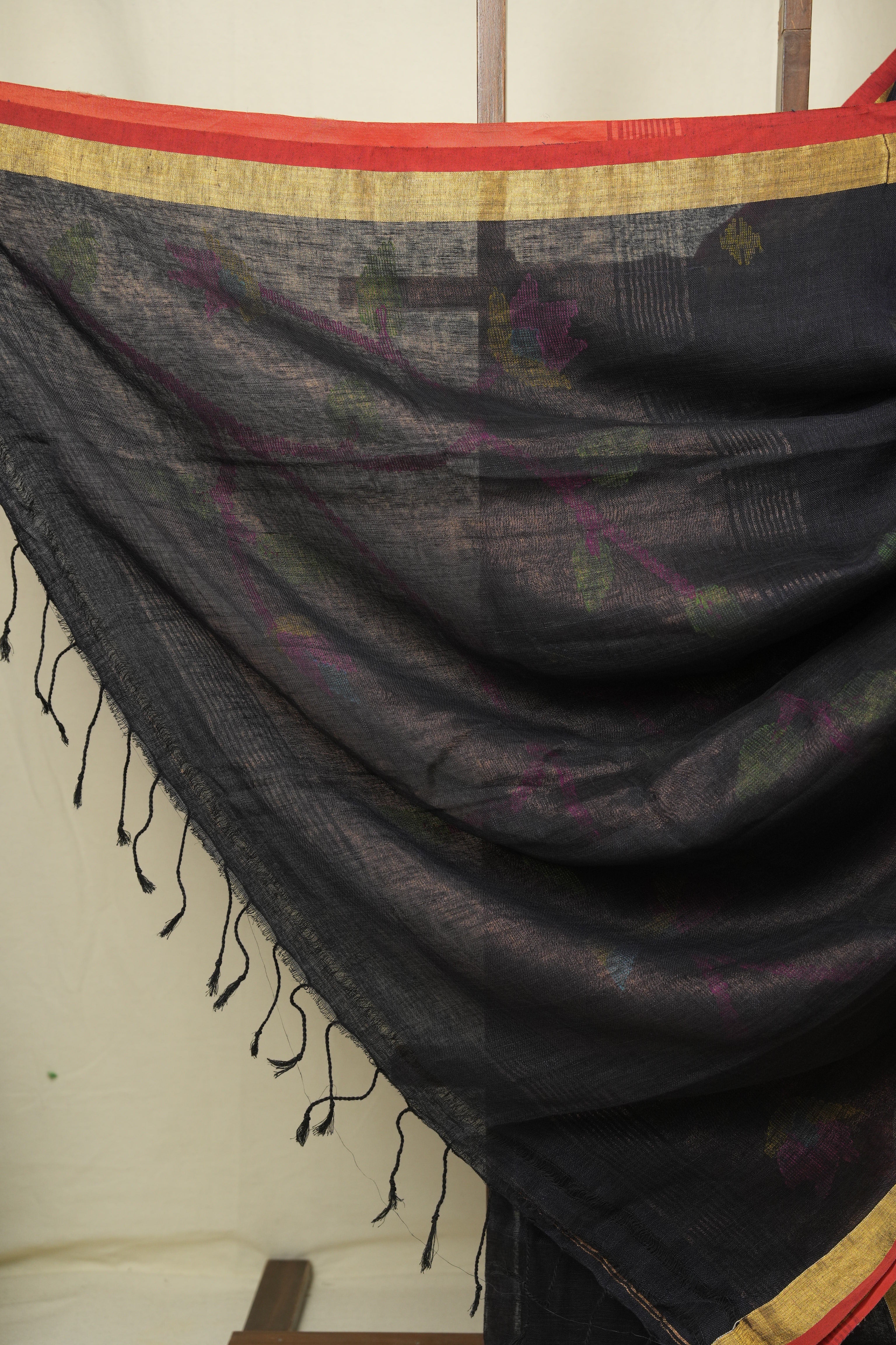 Black Linen Jamdani Saree - SRBLJS518
