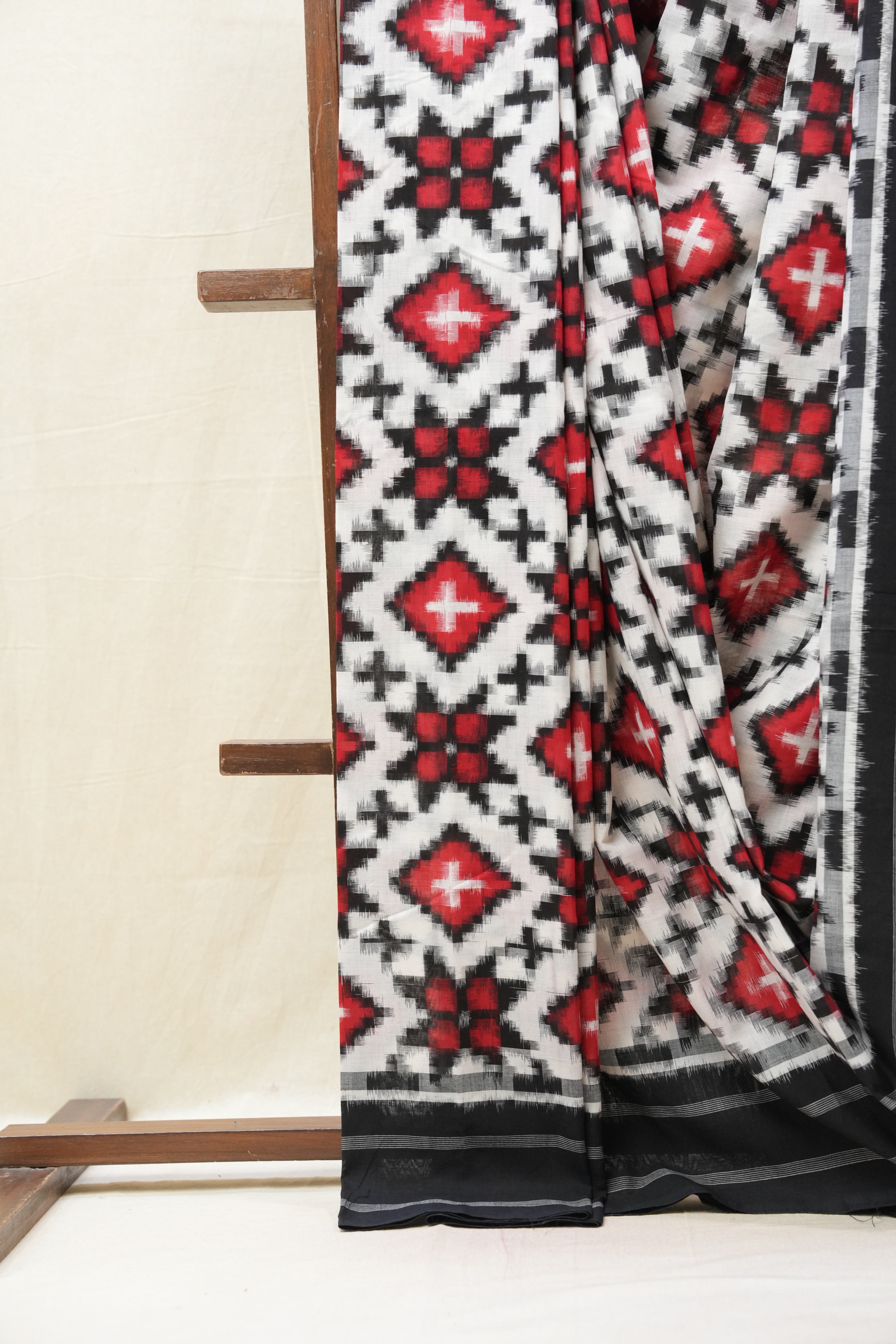 Red-White Pochampalli Cotton Ikat Saree - SRRWPCIS497