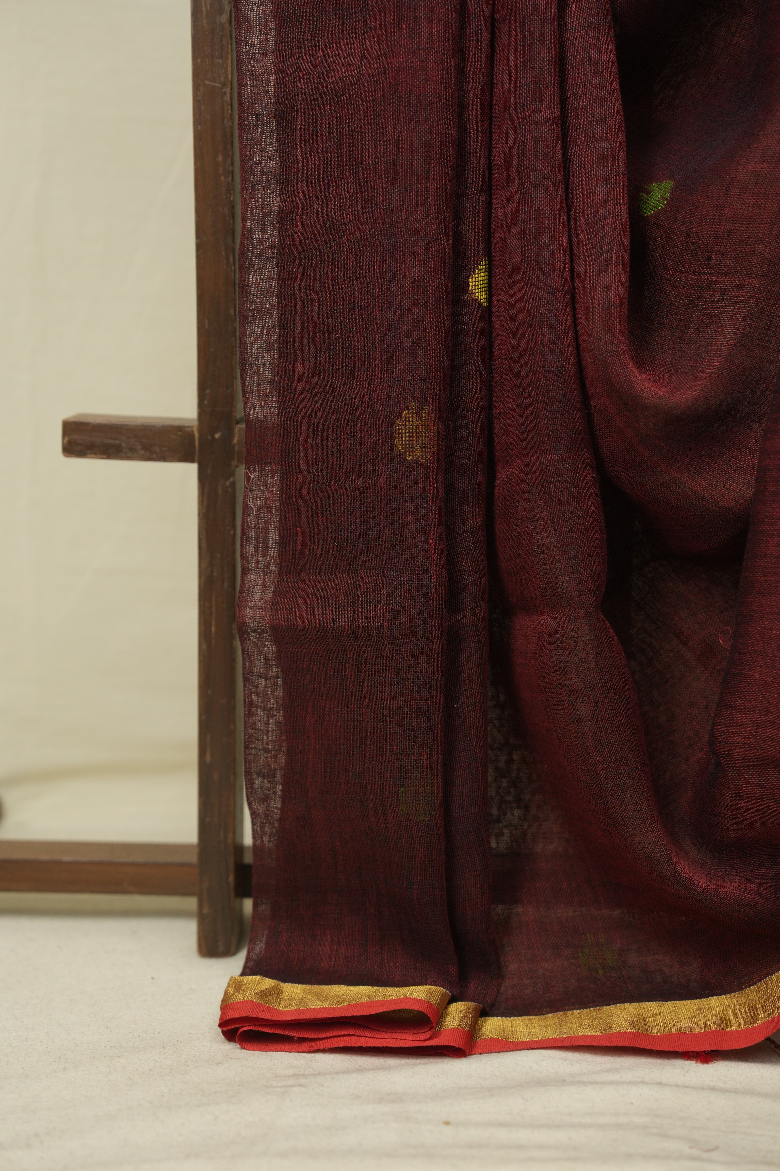 Maroon Linen Jamdani Saree - SRMLJS525