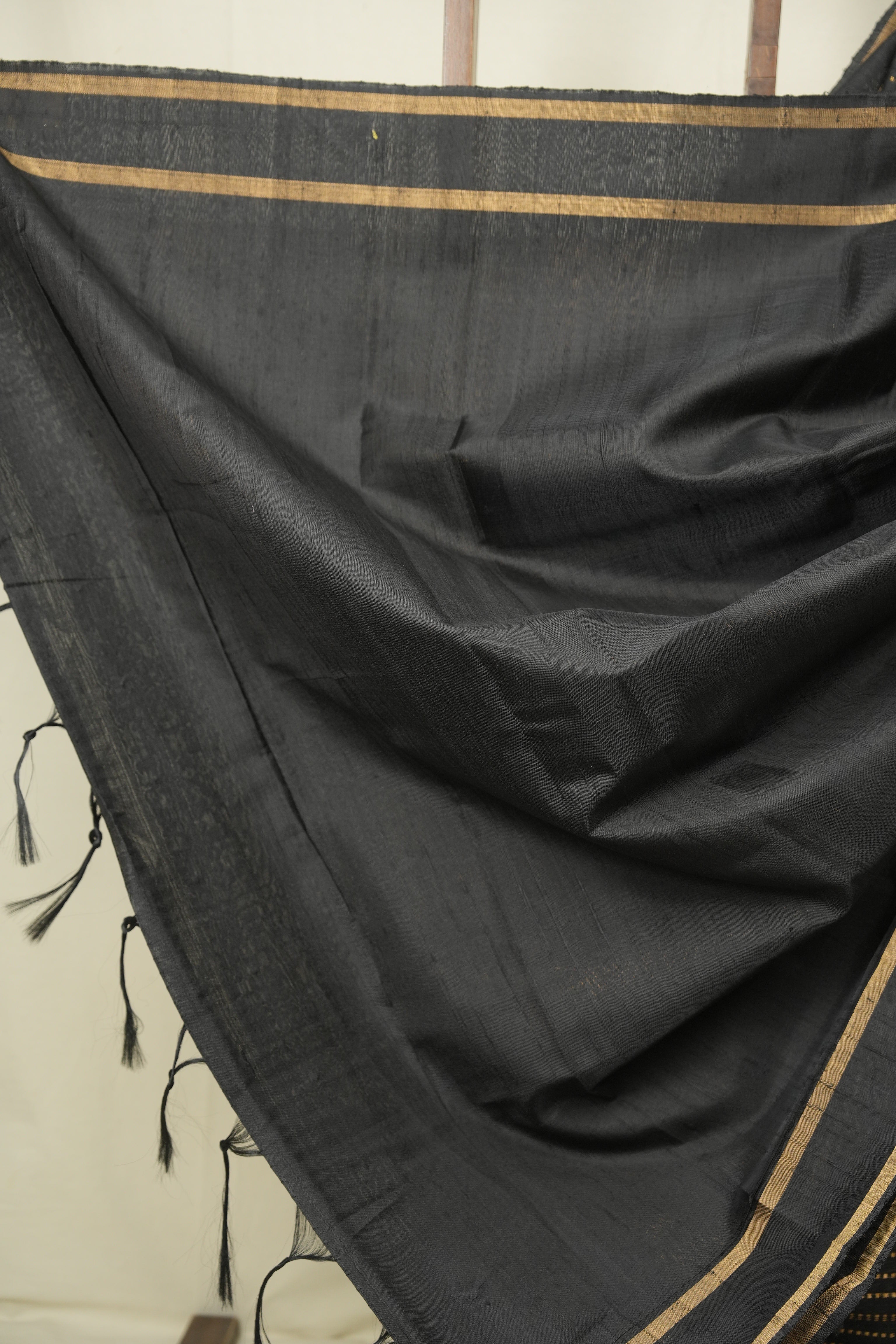 Black Raw Silk Saree - SRBRSS1130