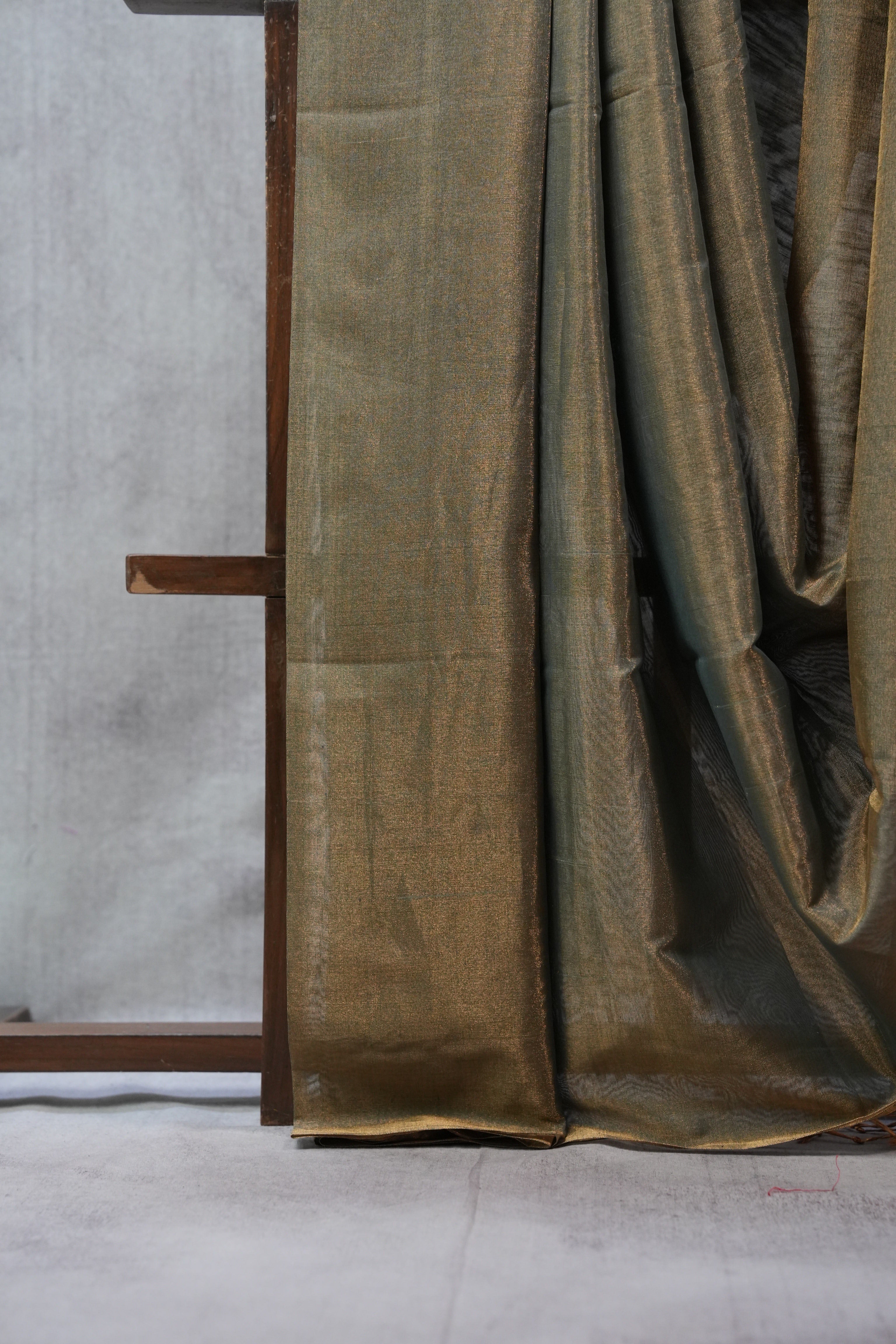 Two Tone Gold Maheshwari Tissue Saree - SRTTGMTS408