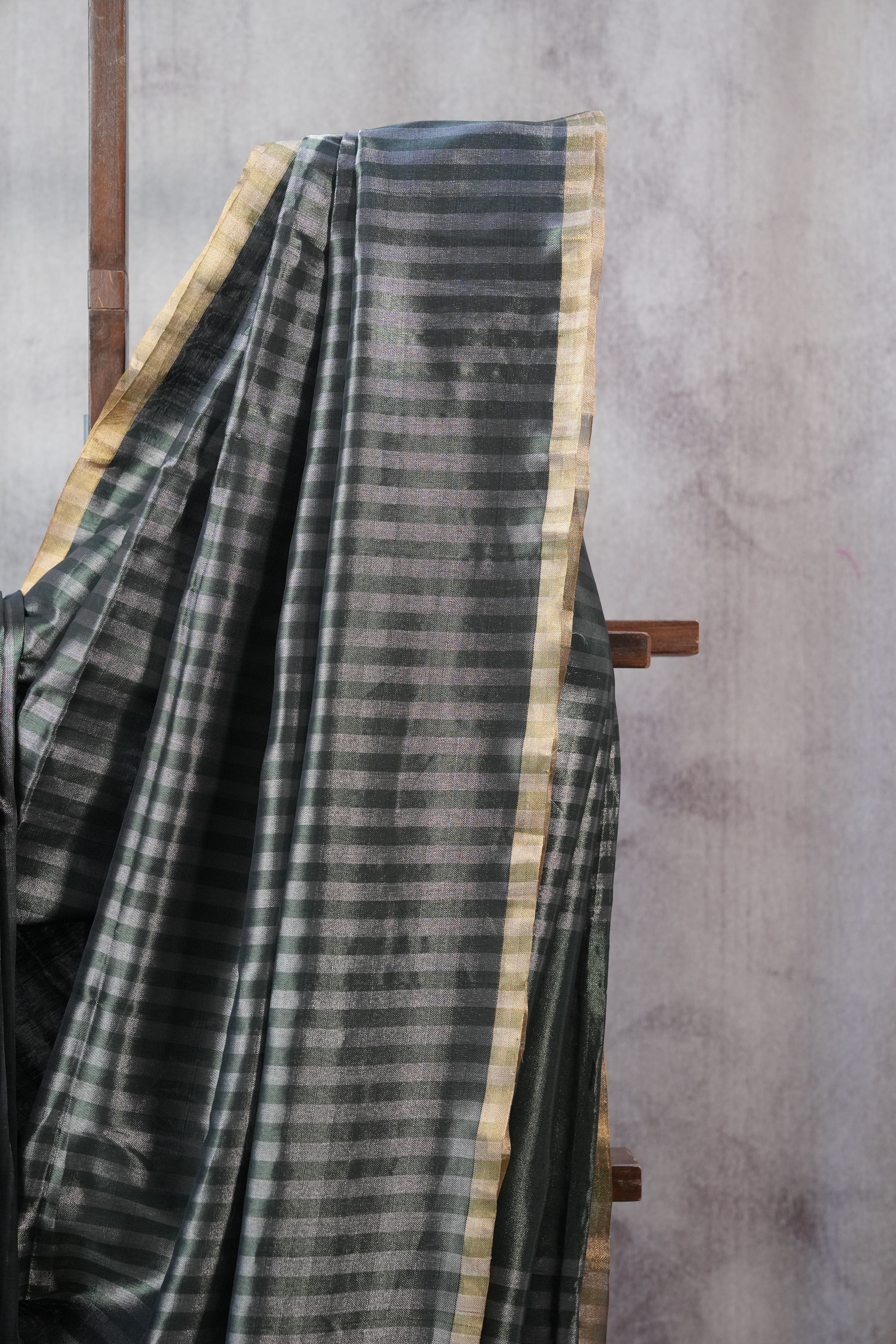 Green-Grey Maheshwari Tissue Saree - SRGGMTS403