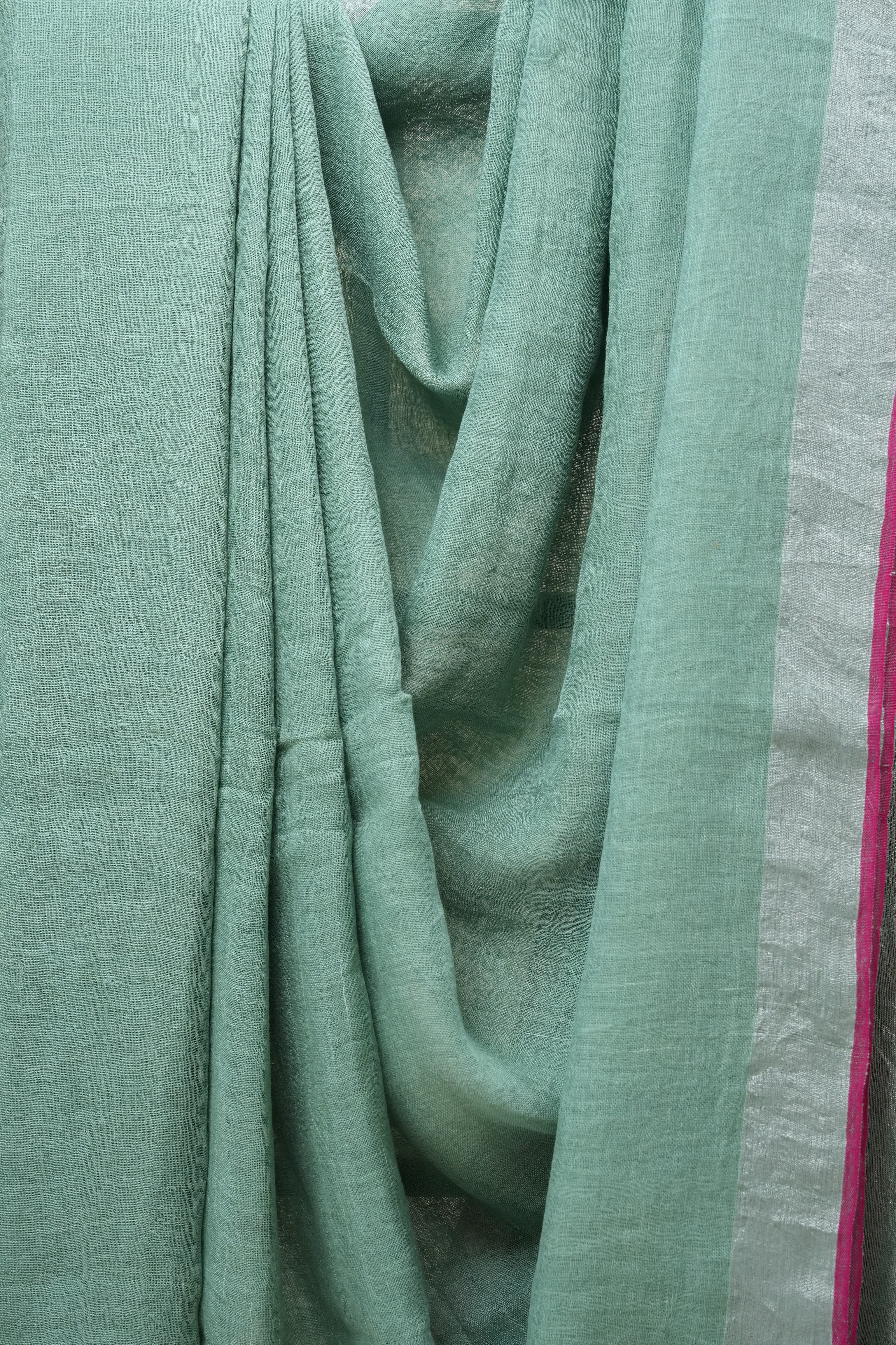 Mint Green Plain Linen Saree With Pink Tassels - SRMGPLS305