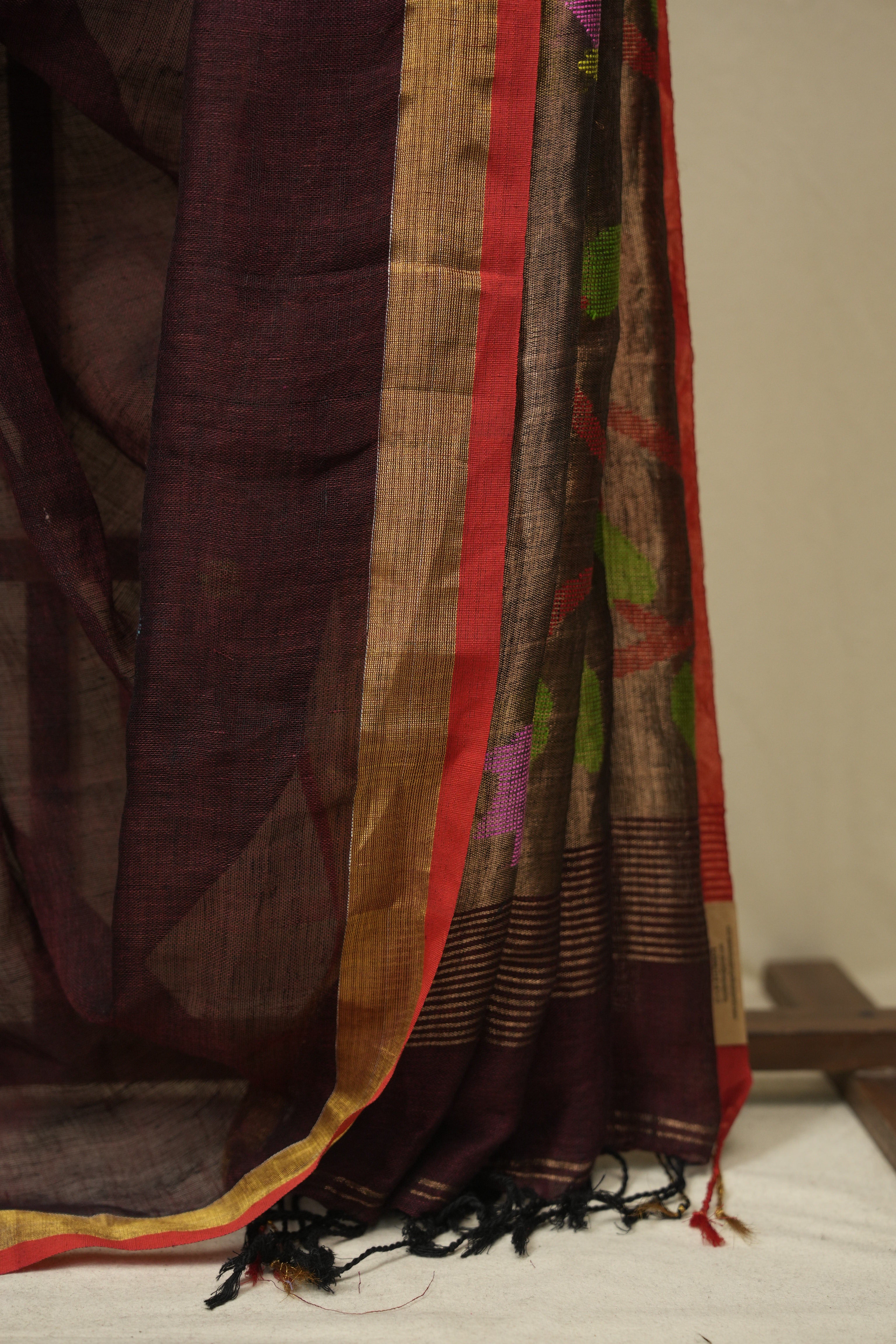 Maroon Linen Jamdani Saree - SRMLJS523