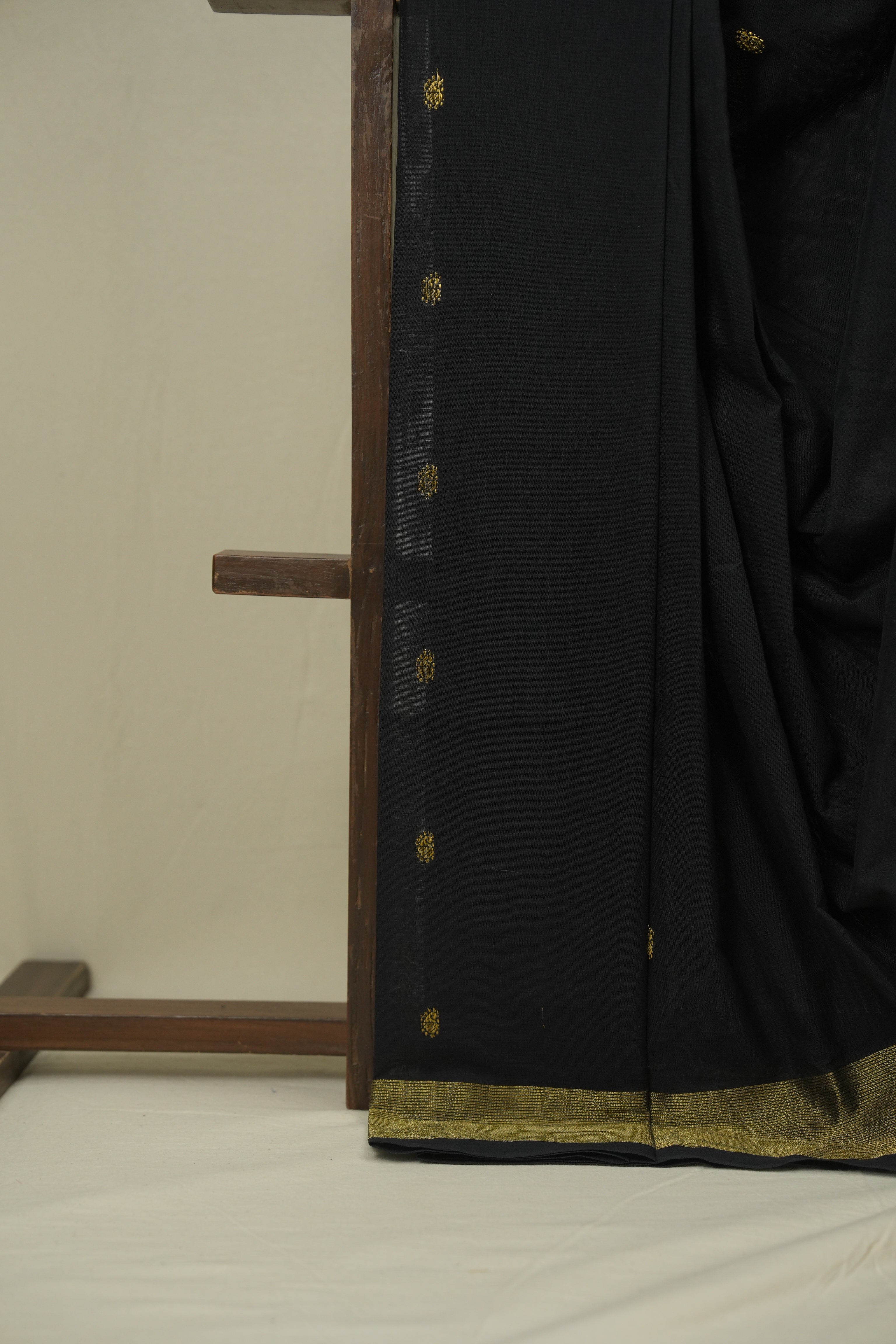 Black Cotton Paithani Saree - SRBCPS769