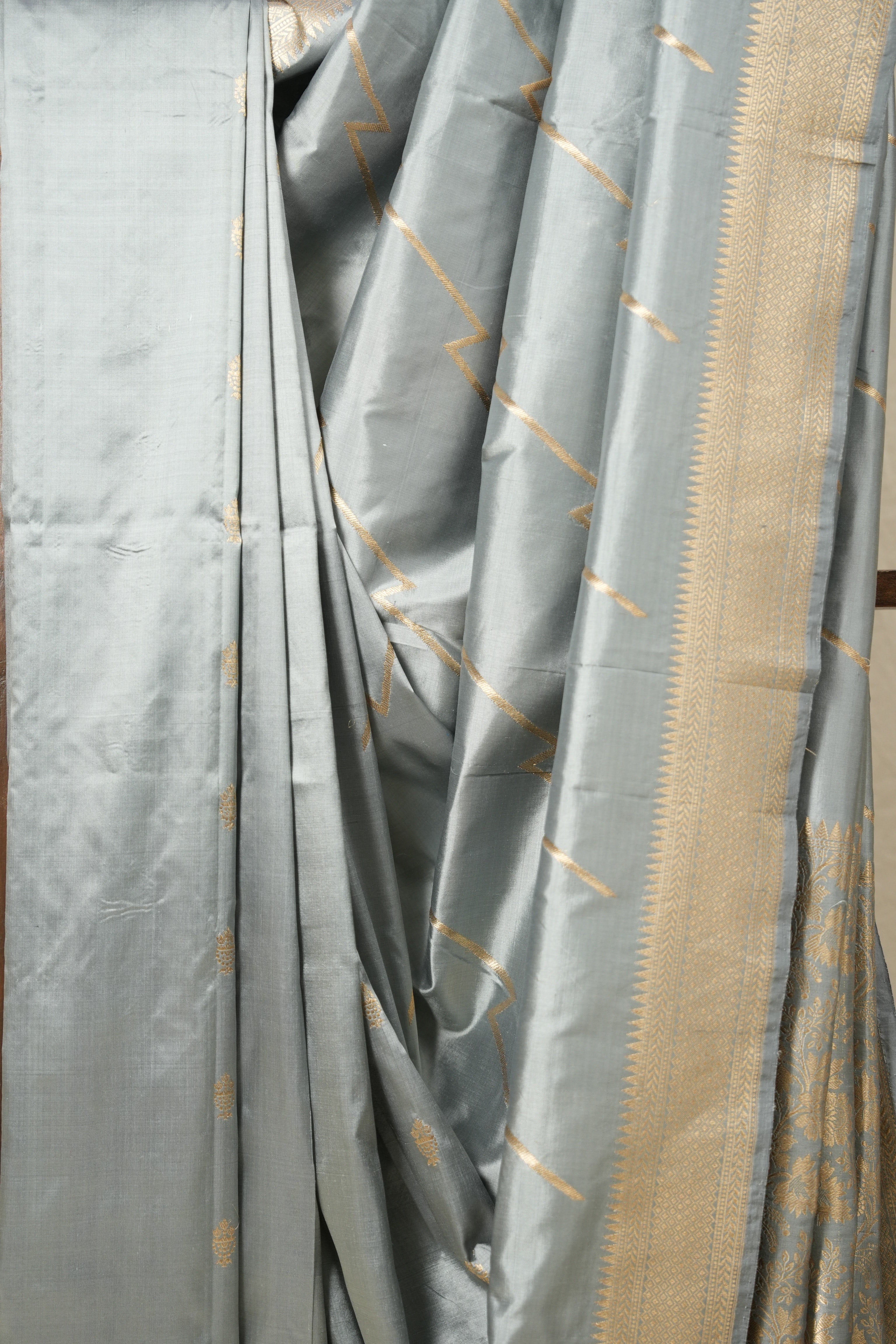Metallic Grey Banarasi Silk Saree - SRMGBSS838