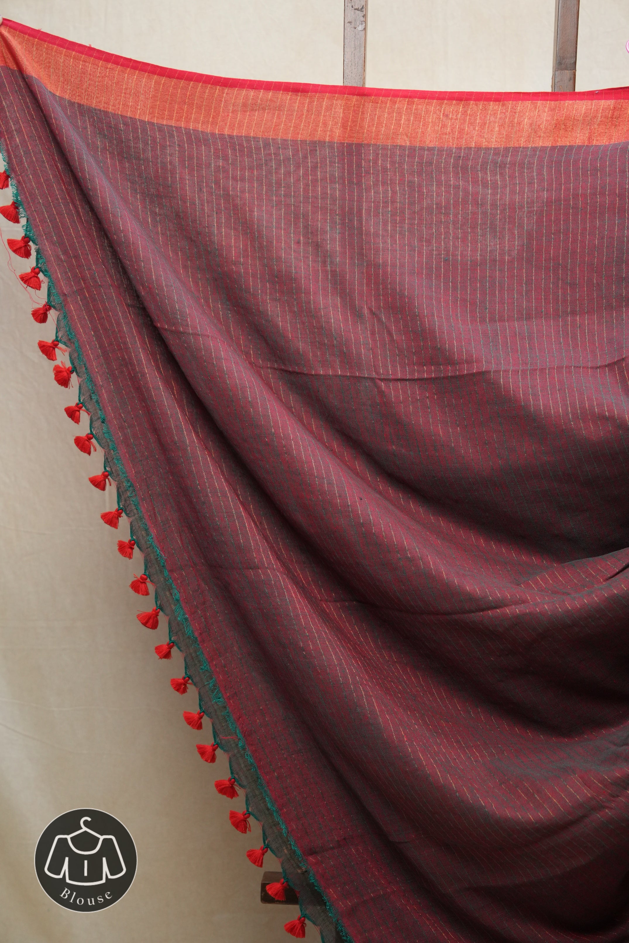 Green Plain Linen Saree With Pink Tassels - SRGPLS299