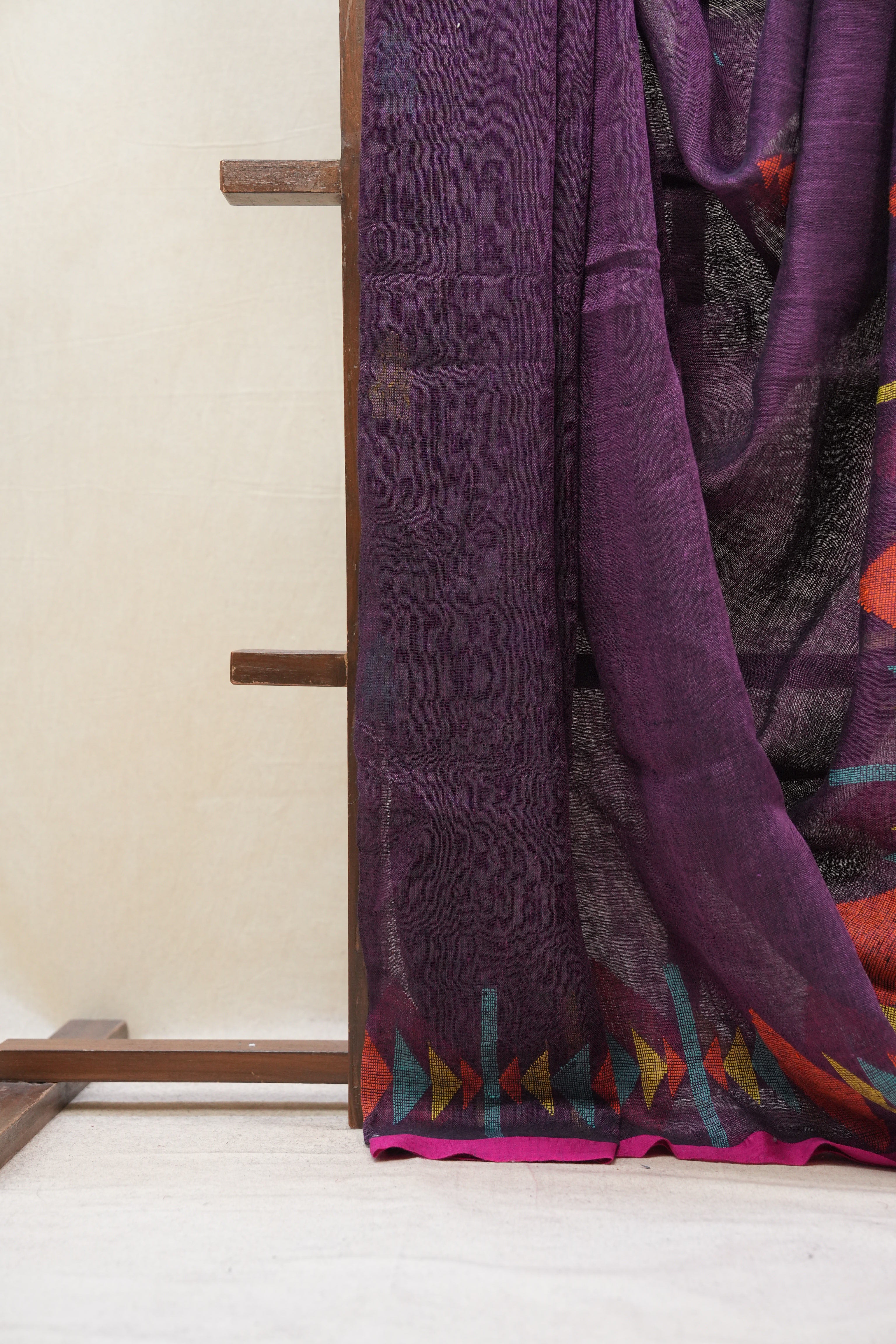 Purple Linen Jamdani Saree With Pink Color Tassels - SRPLJS392