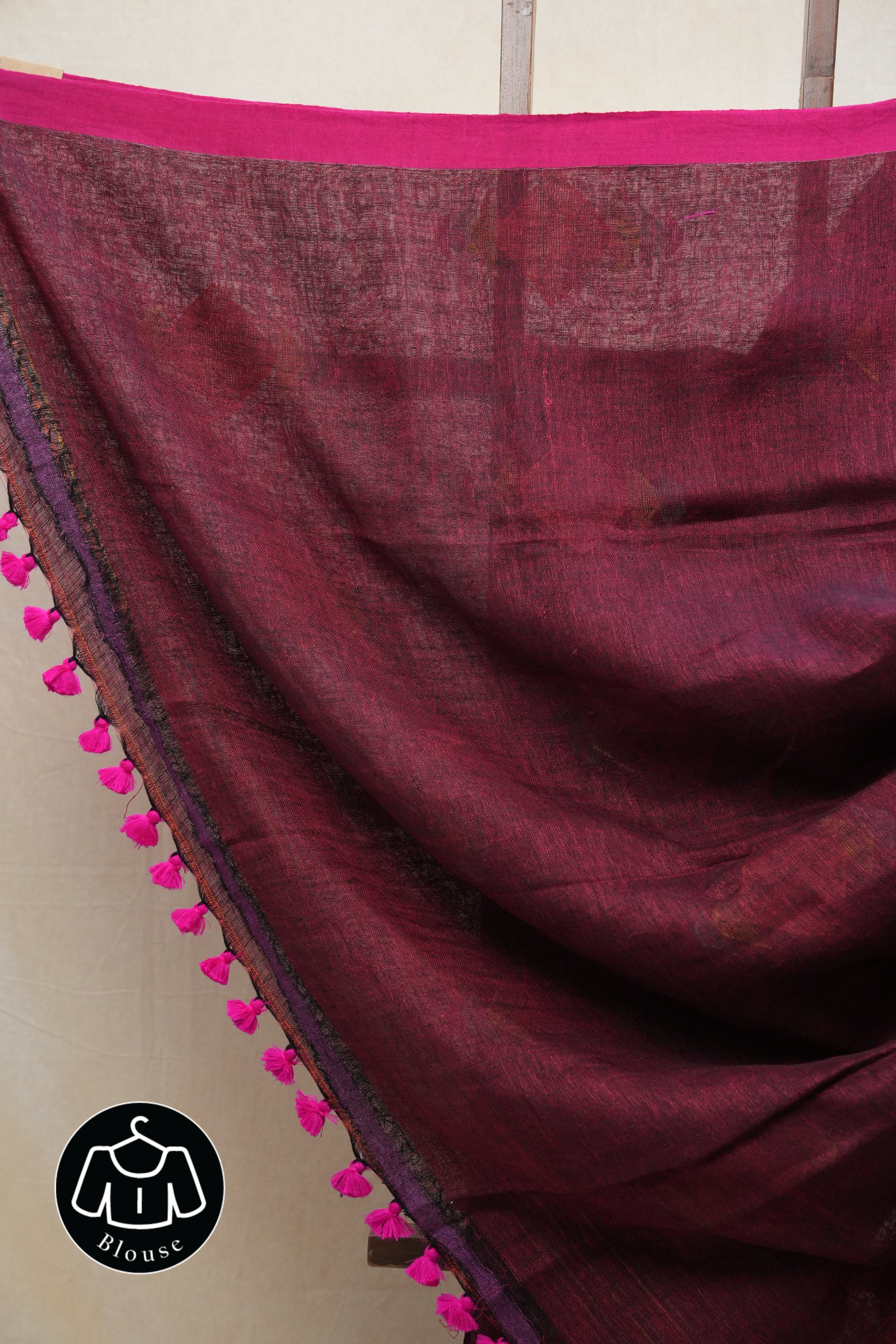 Magenta Linen Jamdani Saree With Pink Color Tassels - SRMLJS421