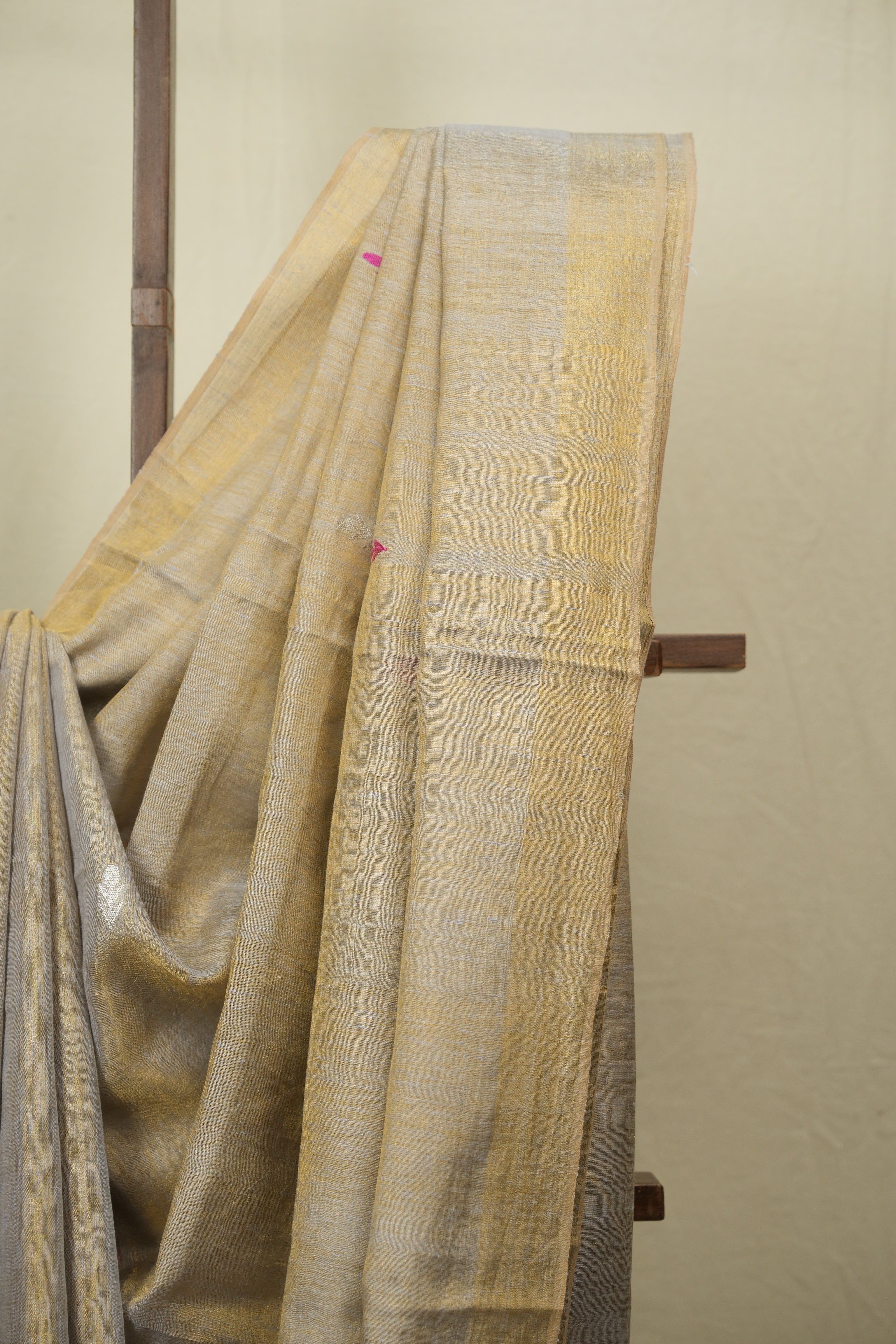Grey Gold Tissue Linen Jamdani Saree - SRGGTLJS212