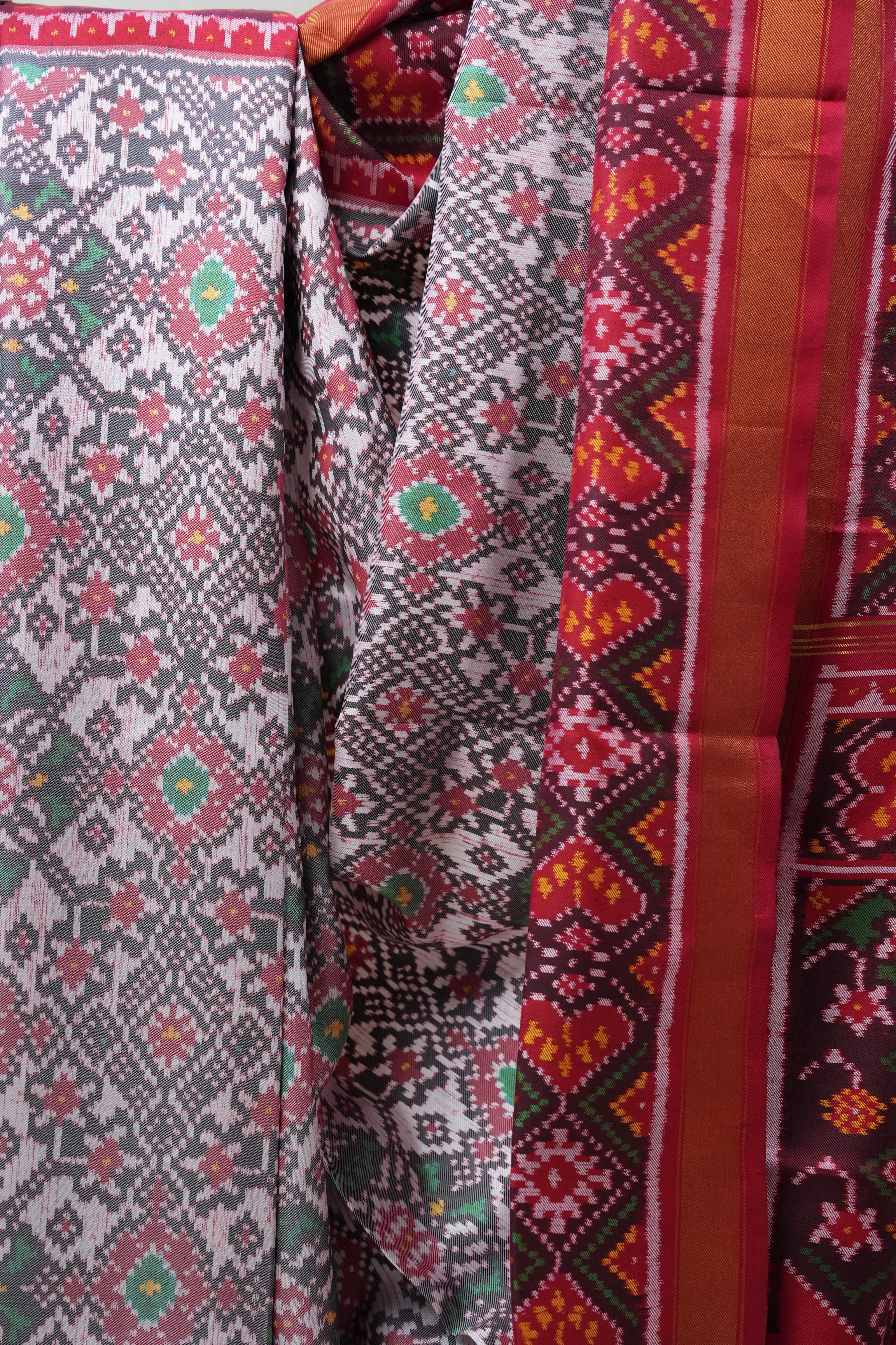 Light Pink Rajkot Patola Silk Saree - SRLPRPSS391