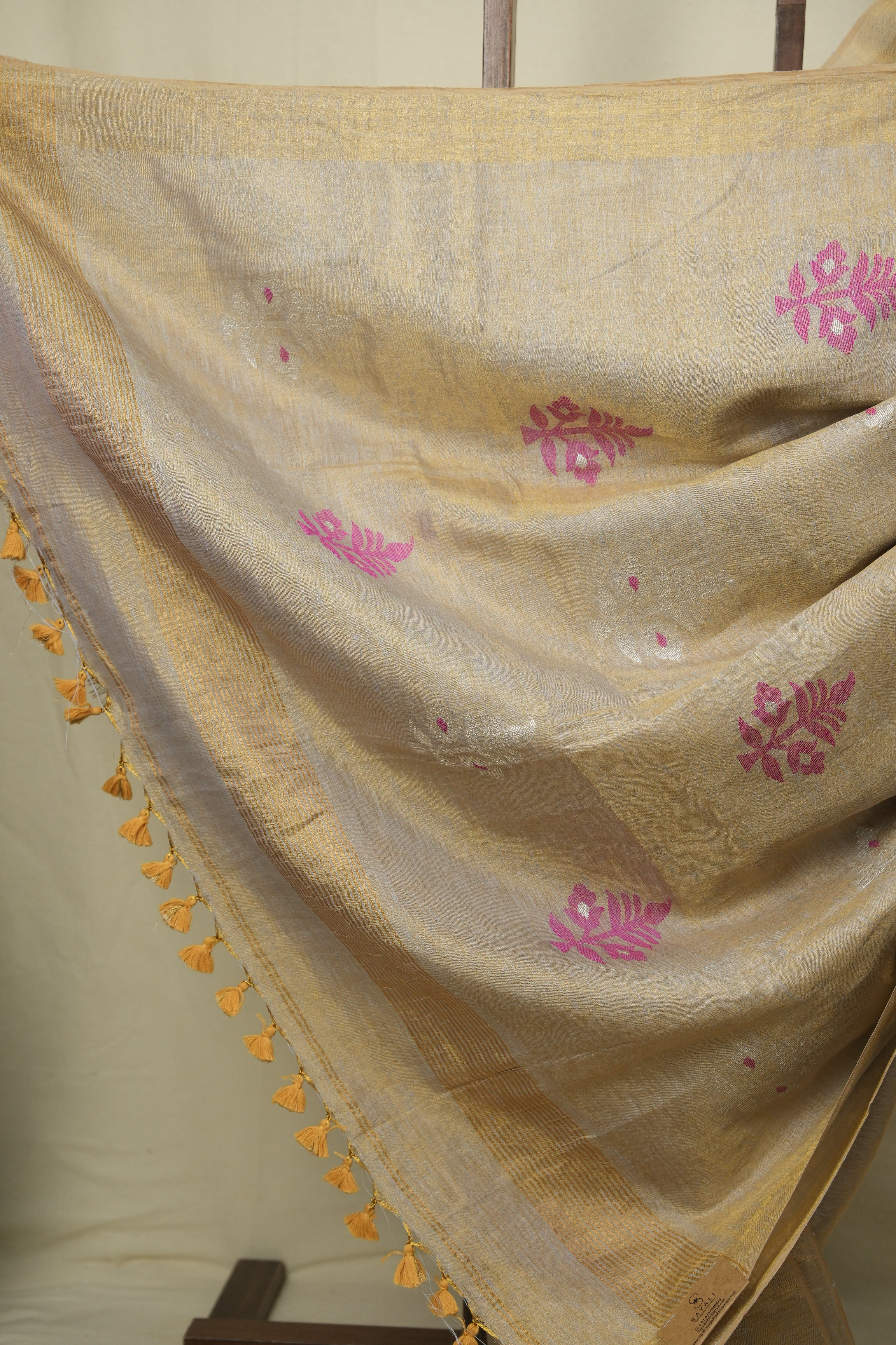 Grey Gold Tissue Linen Jamdani Saree - SRGGTLJS212