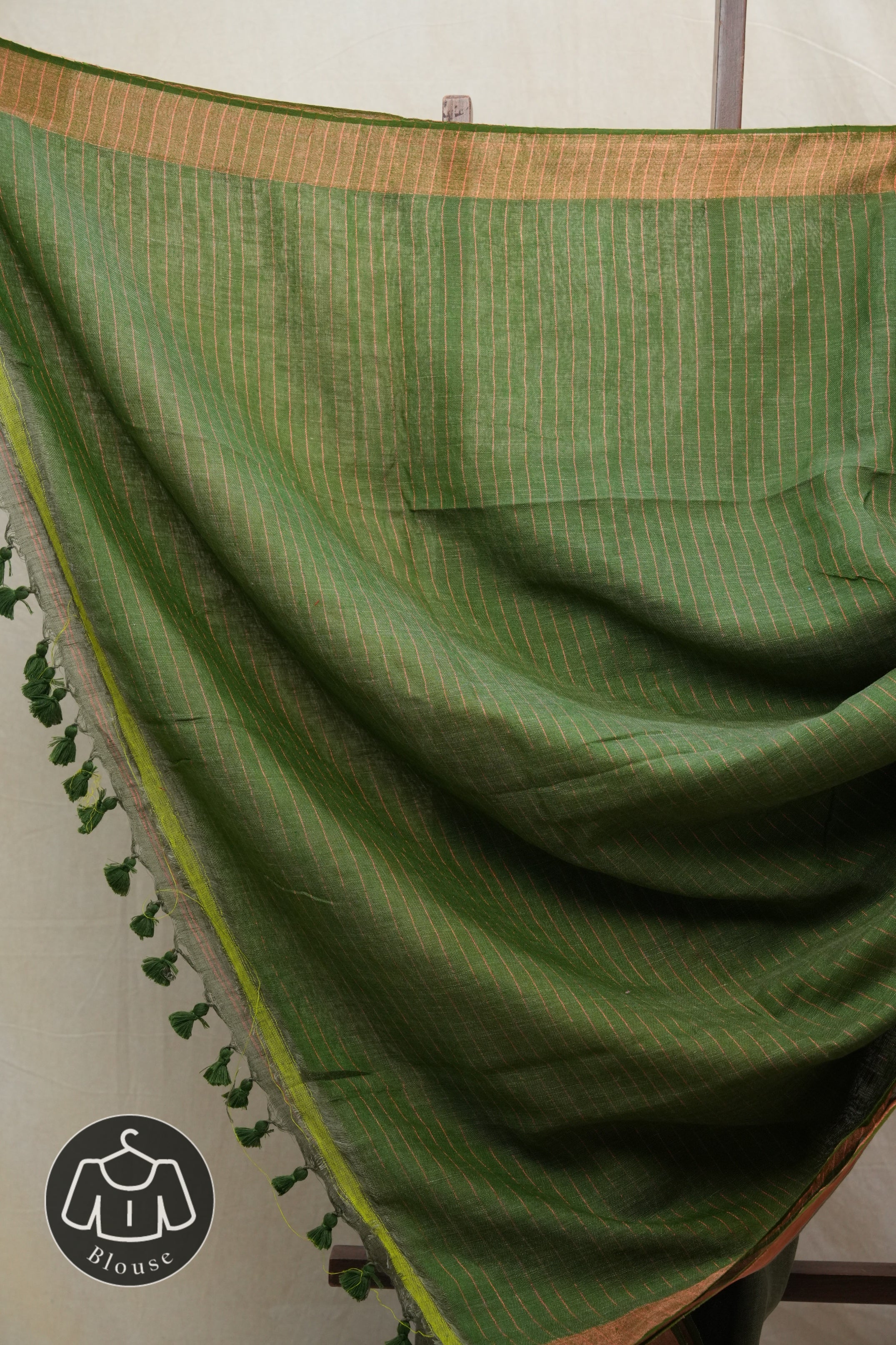 Olive Plain Linen Saree With Olive Tassels - SROPLS313