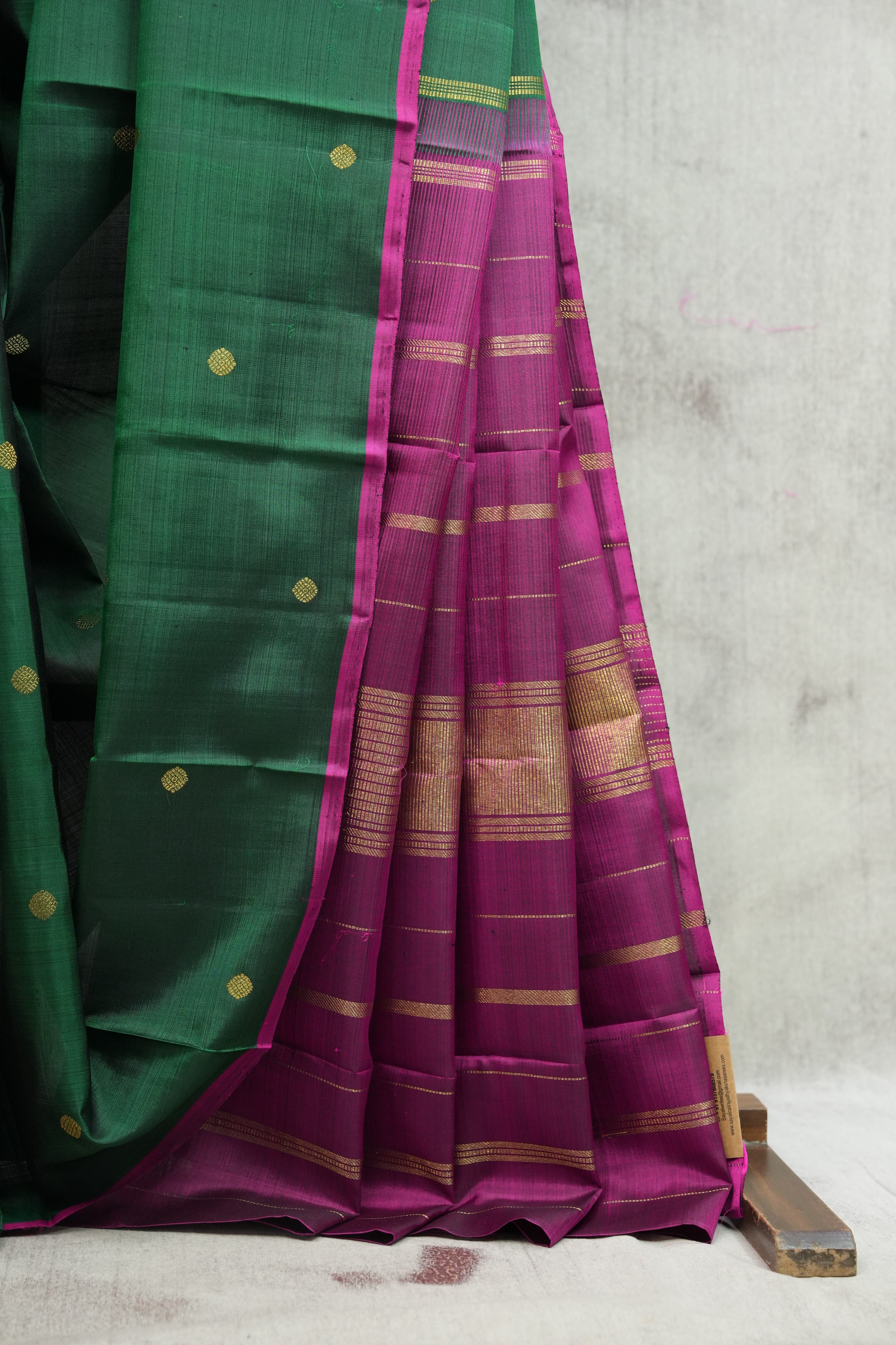 Dark Green Kanjeevaram Silk Saree-SRDGKSS807