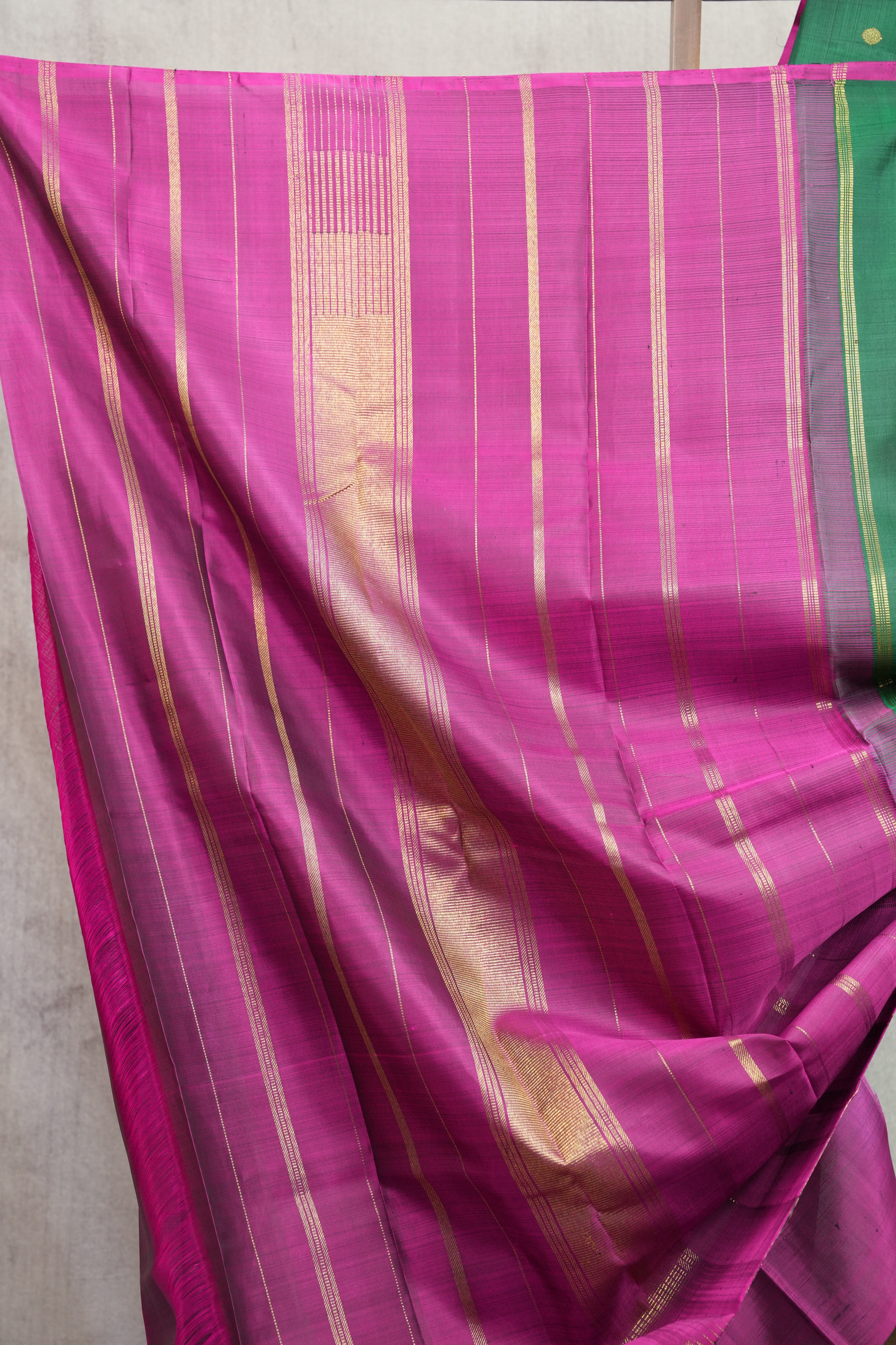 Dark Green Kanjeevaram Silk Saree-SRDGKSS807