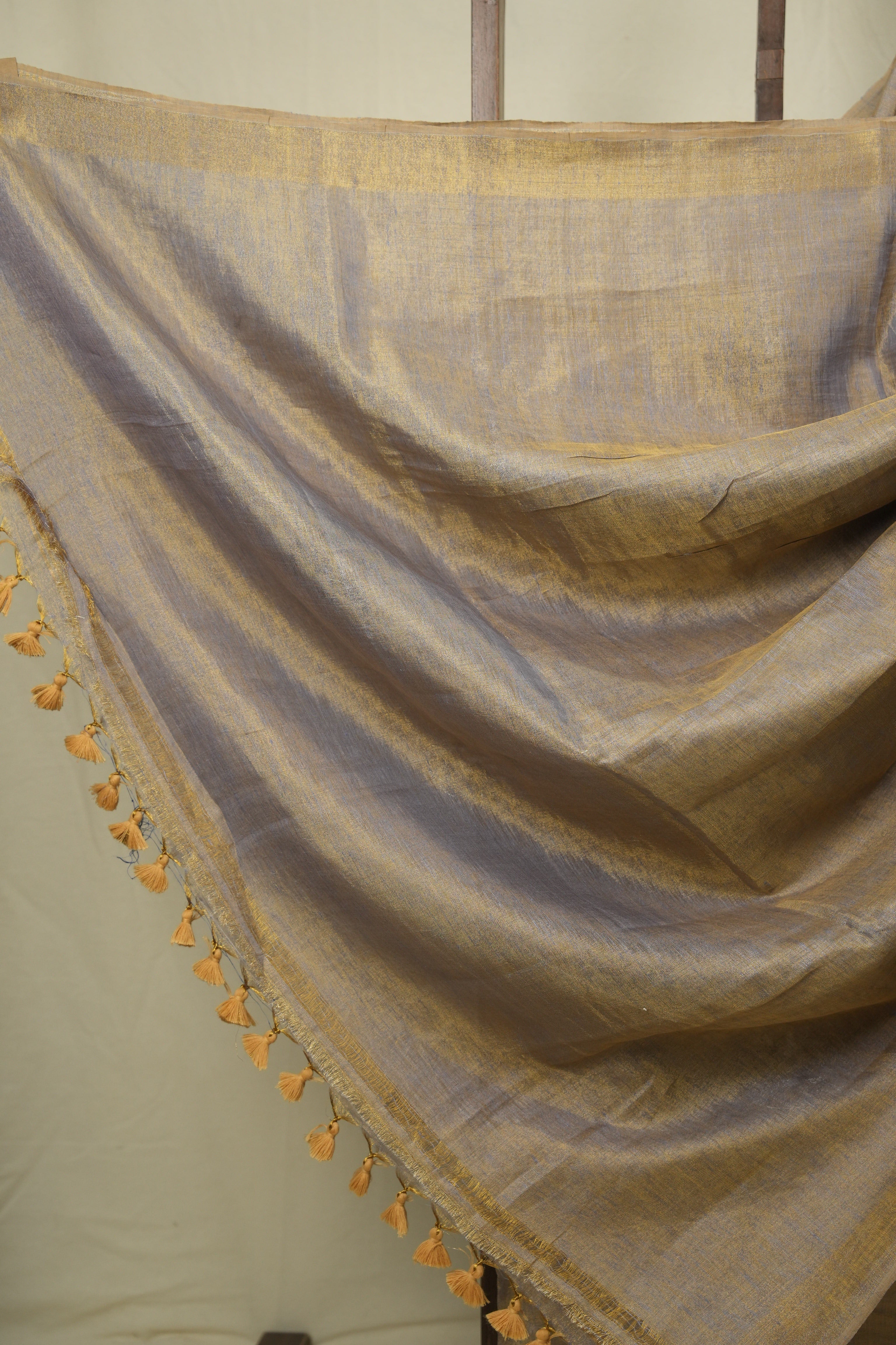 Purple Gold Tissue Linen Jamdani Saree - SRPGTLJS199