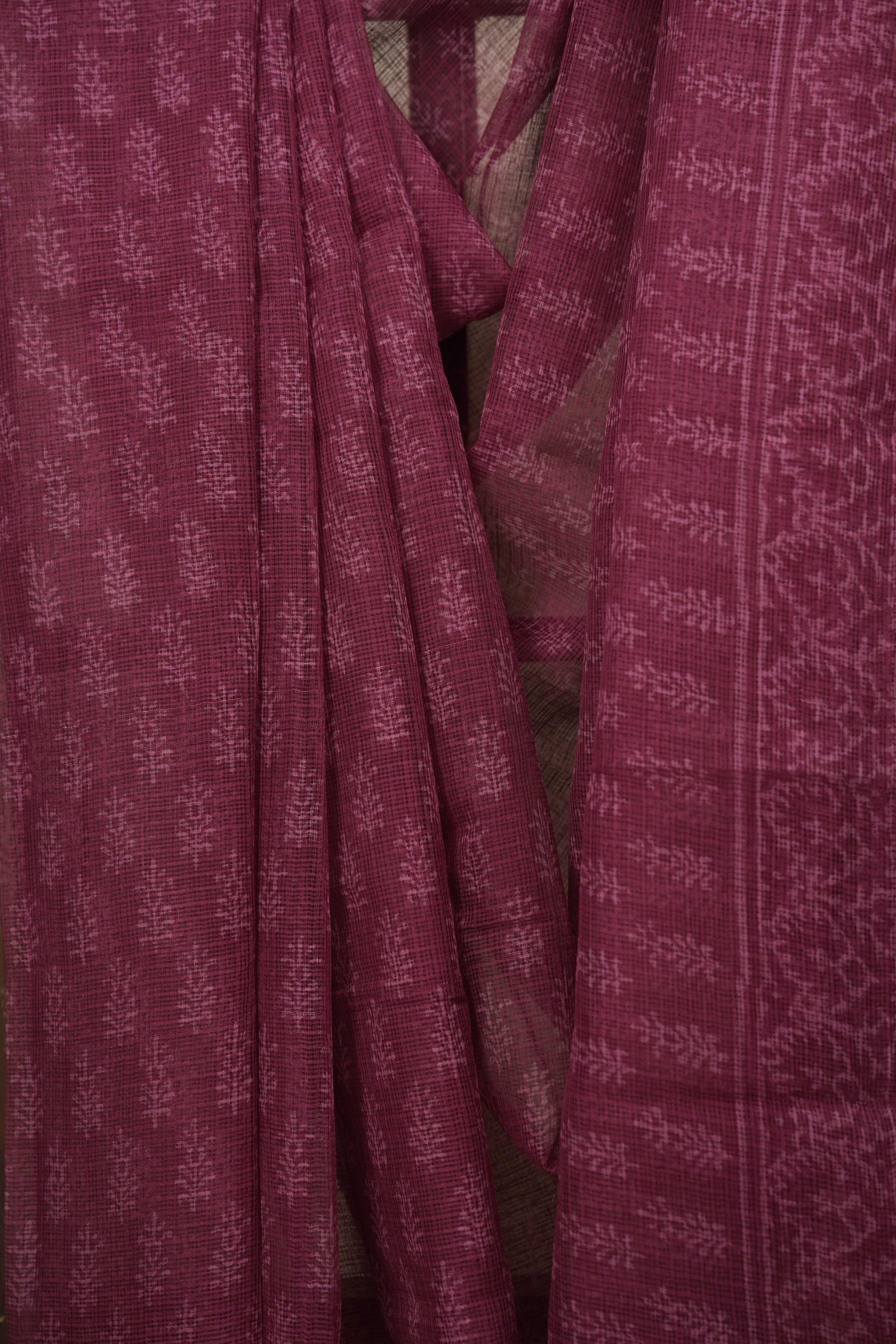 Magenta Kota Doria Saree - SRMKDS305