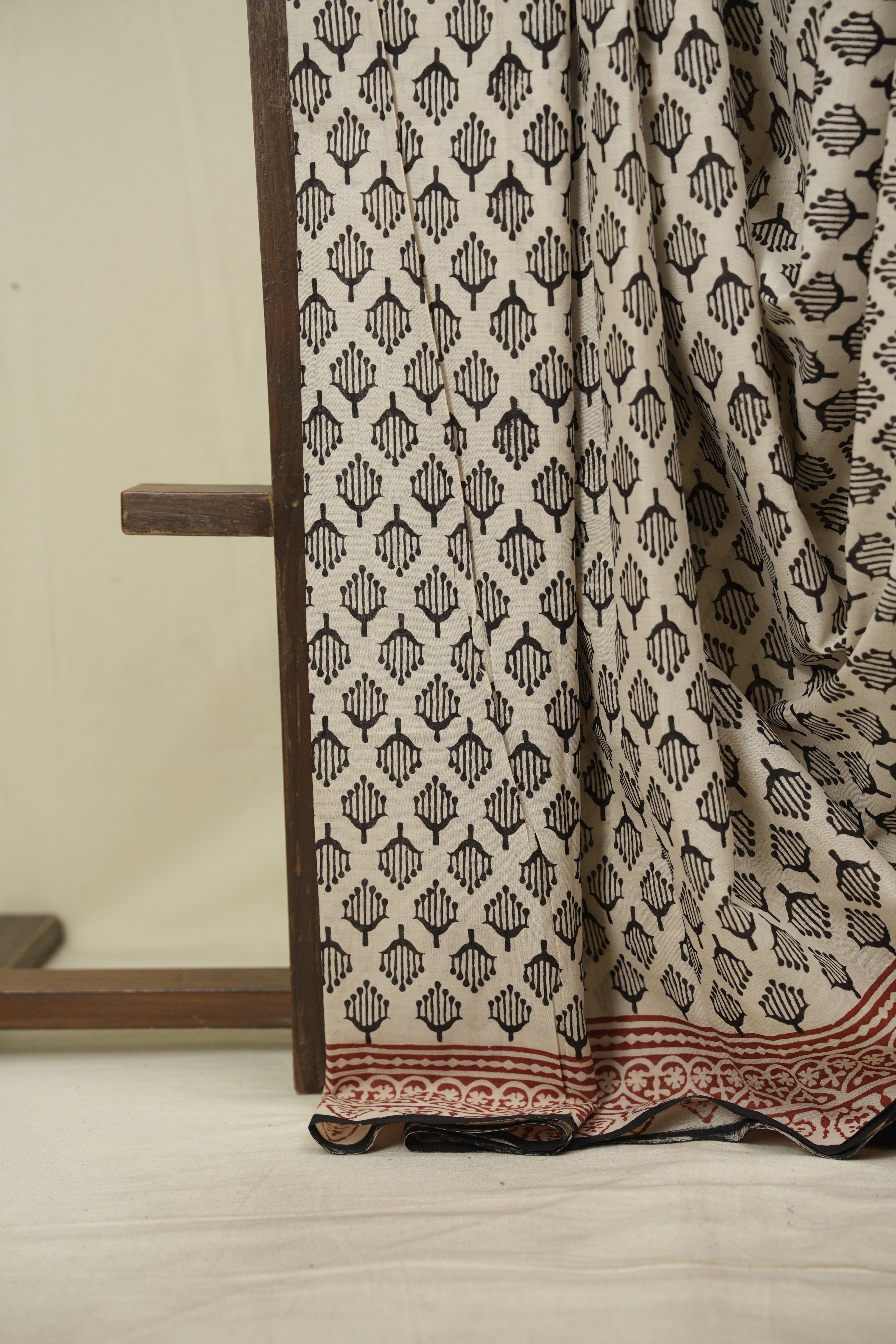 Off White HBP Cotton Saree - SROWCS3678