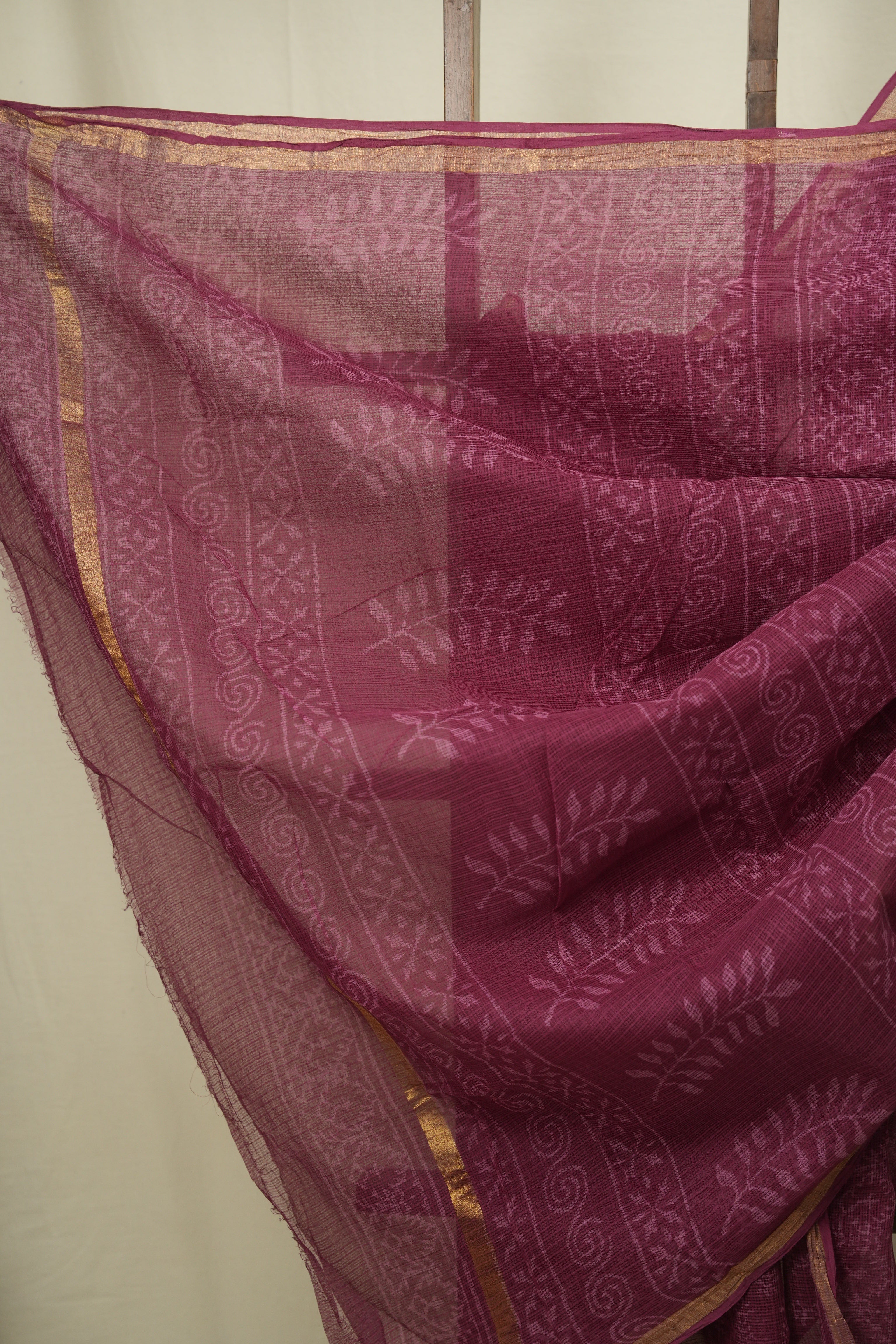Magenta Kota Doria Saree - SRMKDS305