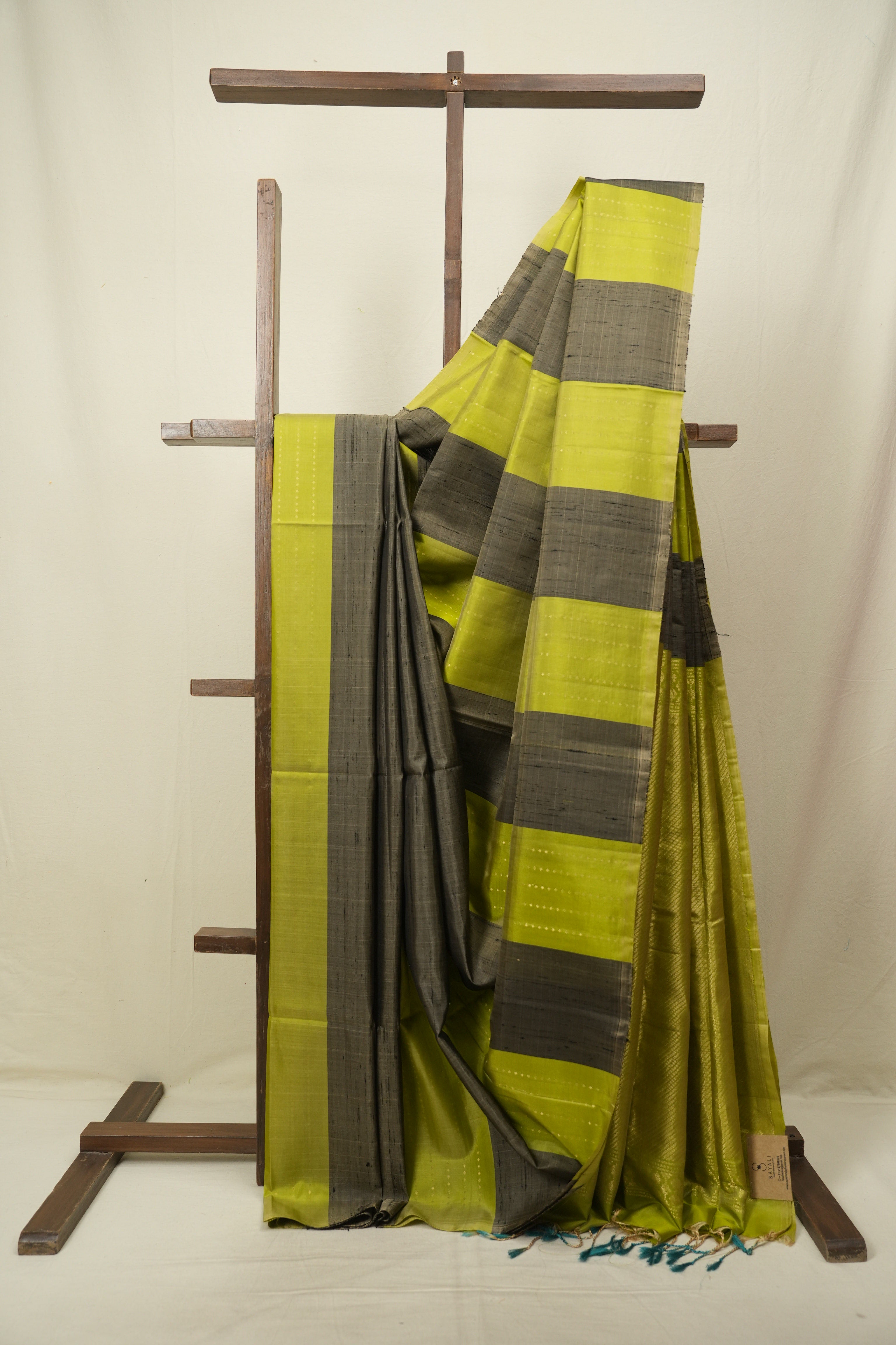 Green & Grey Soft Silk Saree - SRGSSS504