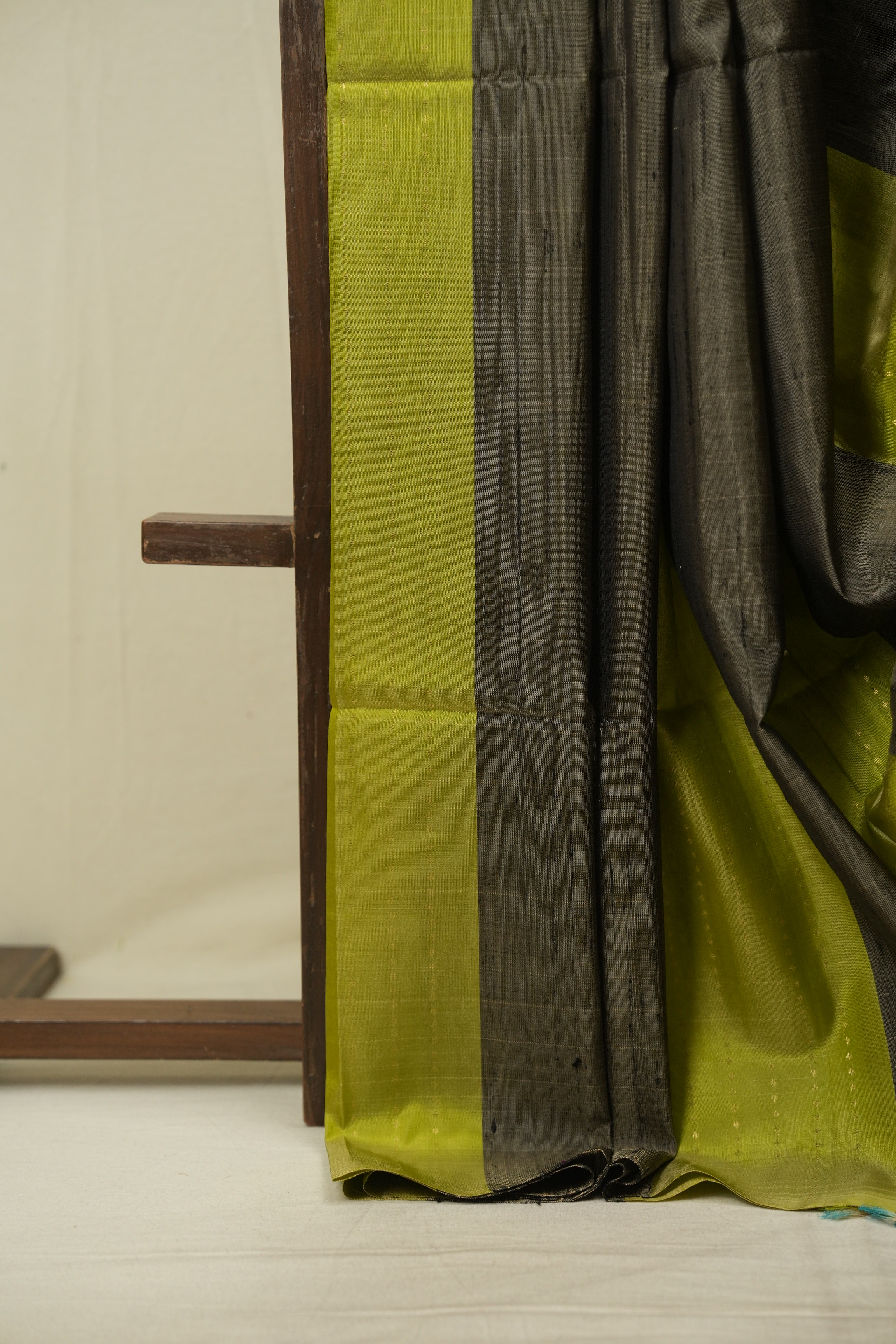 Green & Grey Soft Silk Saree - SRGSSS504