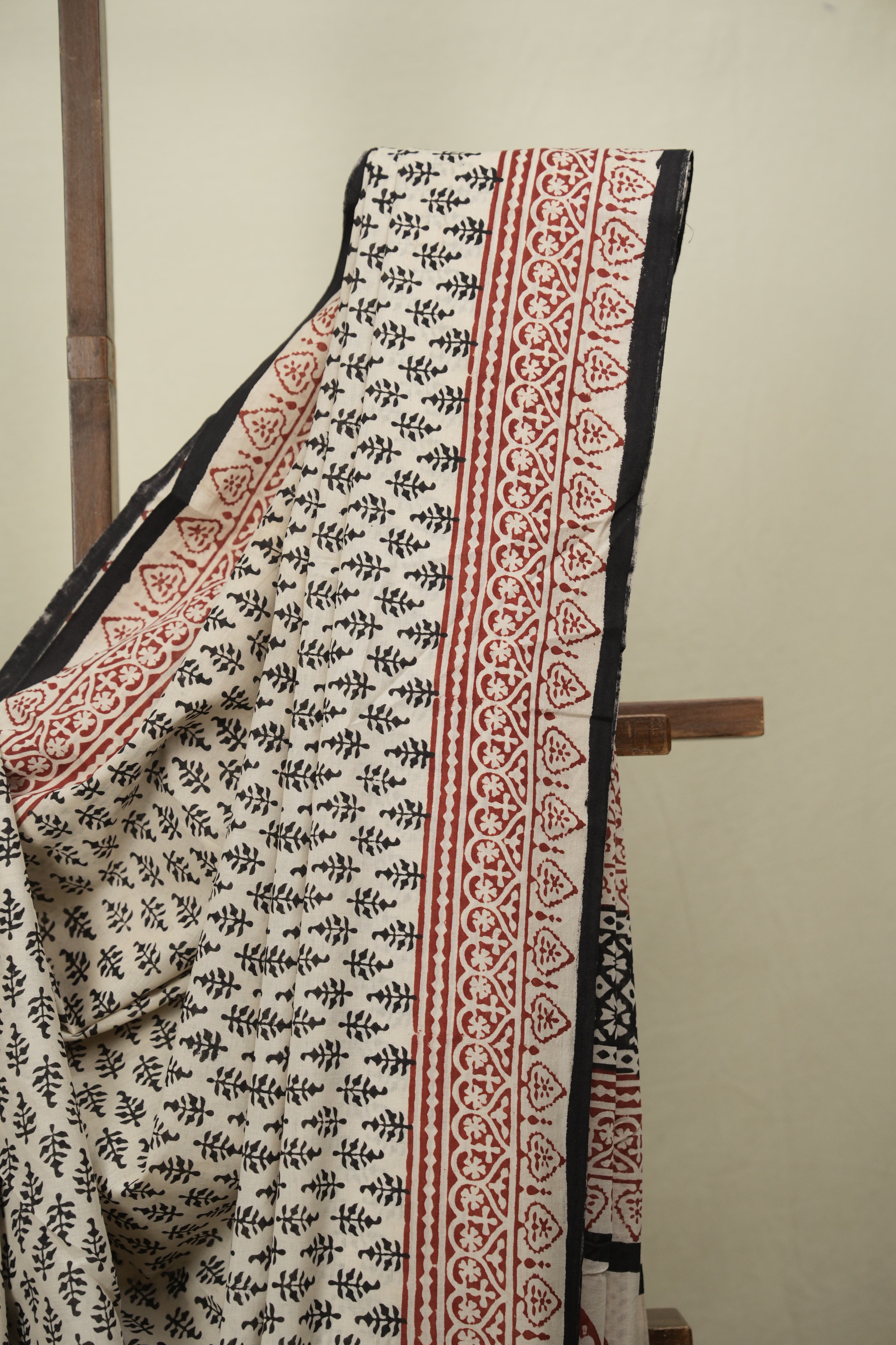 Off White HBP Cotton Saree - SROWCS3680