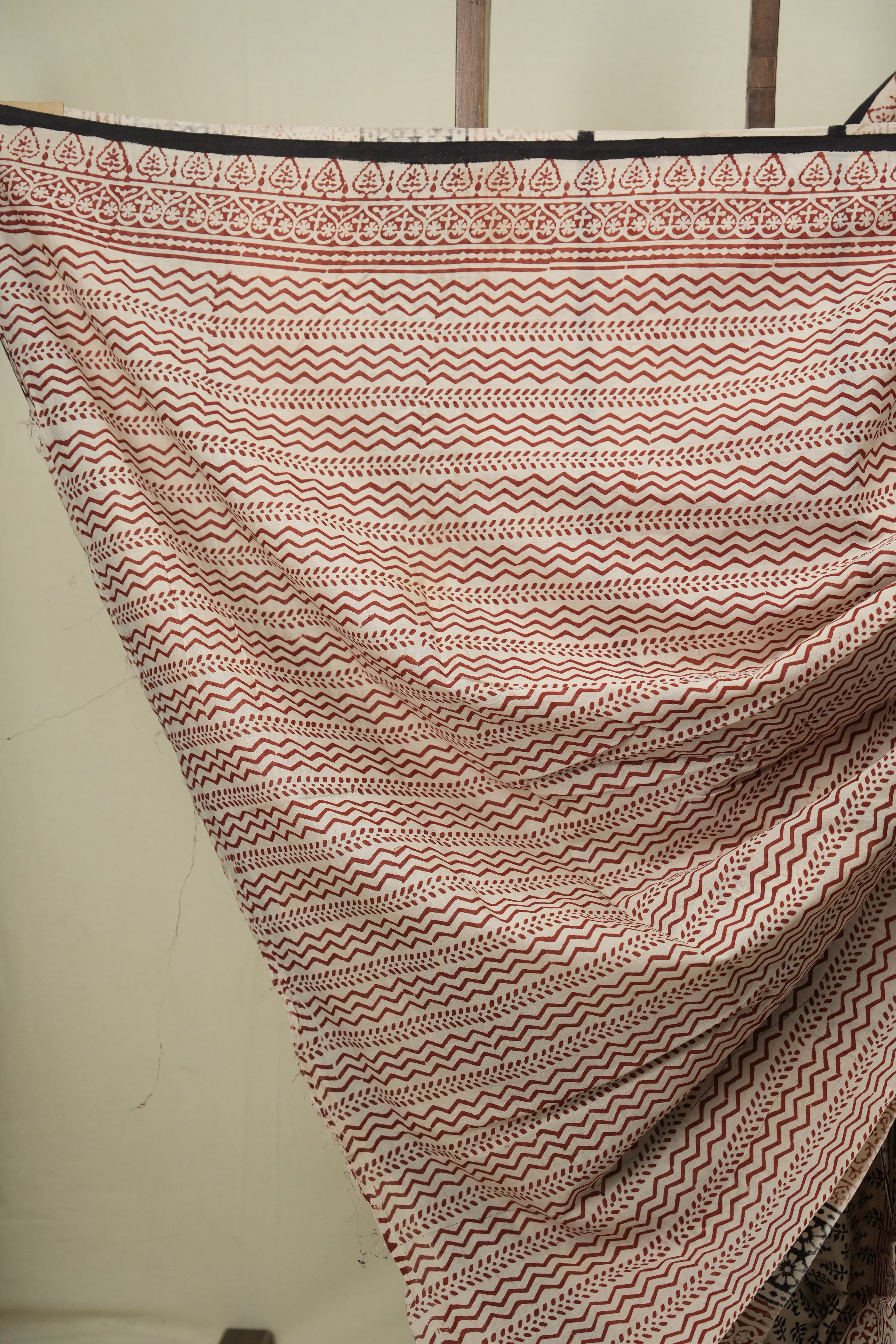 Off White HBP Cotton Saree - SROWCS3680