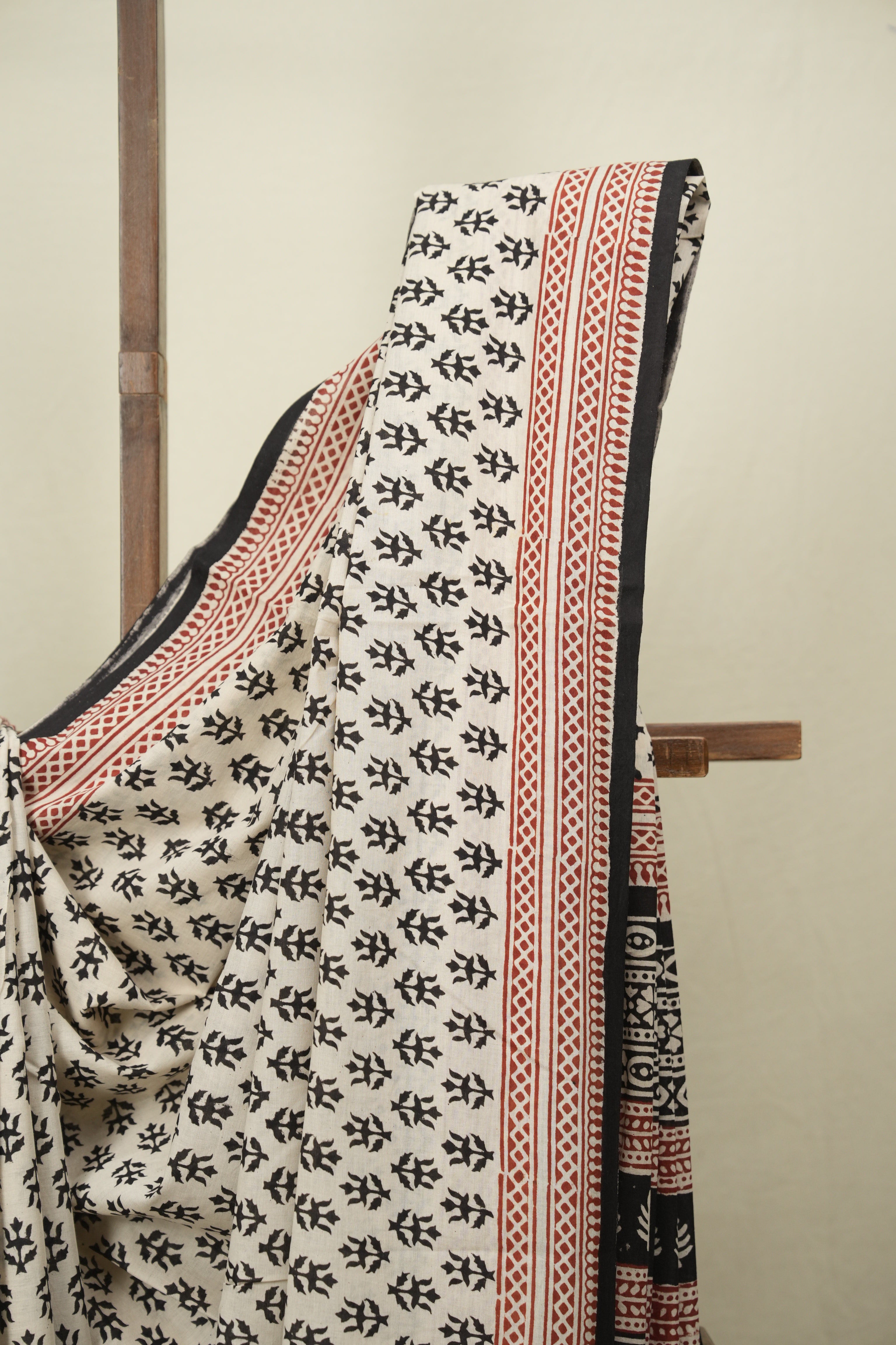 Off White HBP Cotton Saree - SROWCS3679
