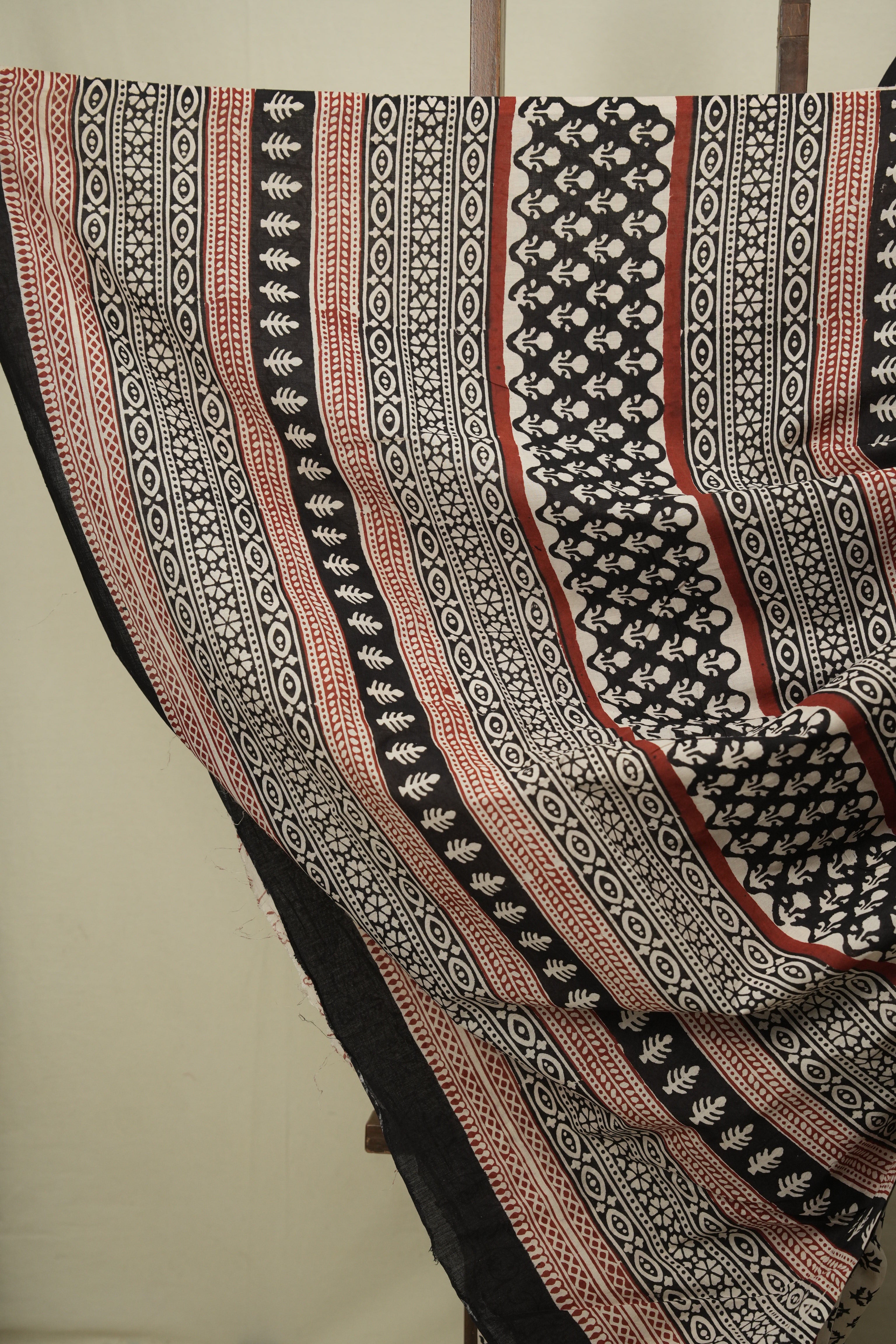 Off White HBP Cotton Saree - SROWCS3679