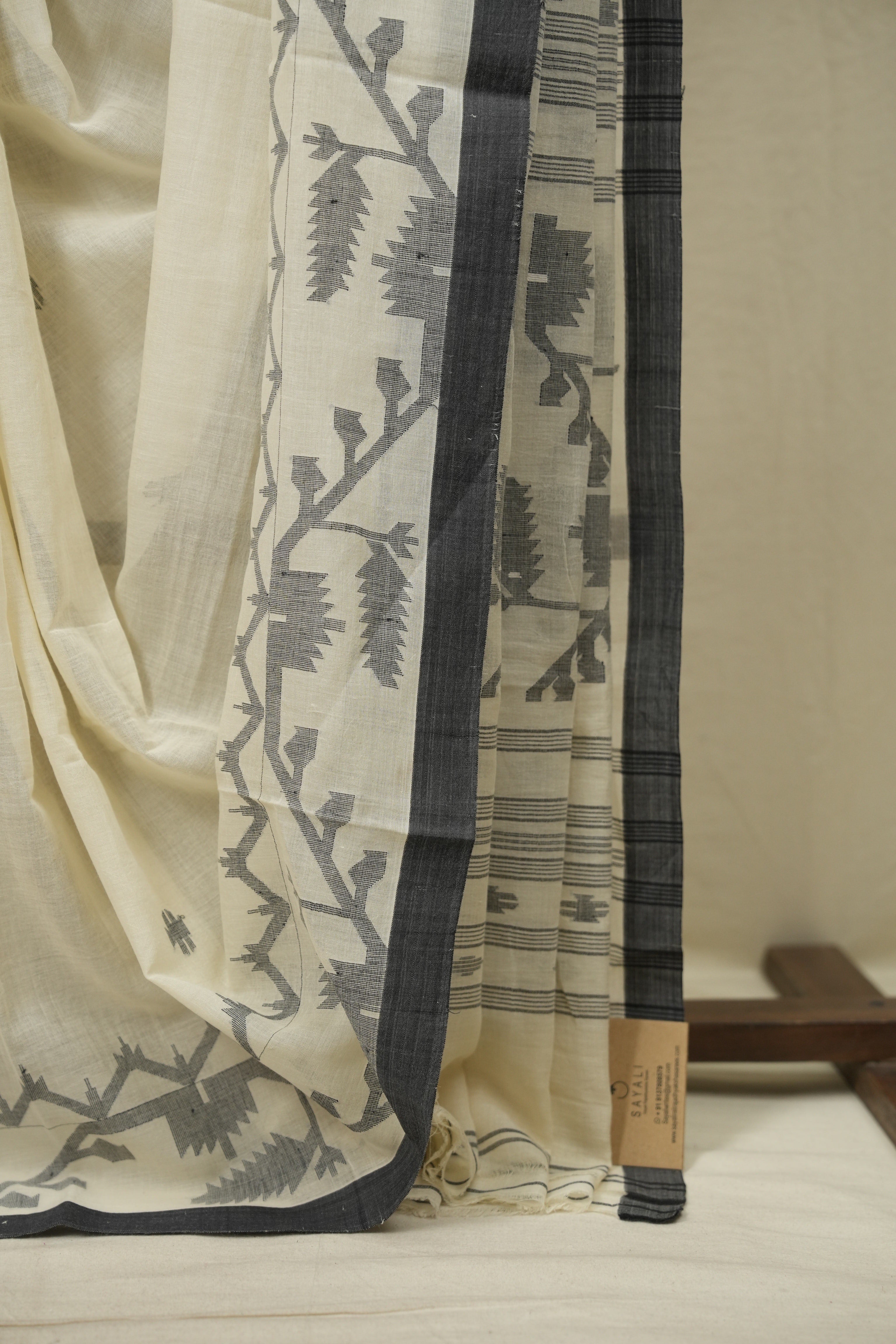 Cream Bengal Mul Cotton Saree - SRCBMCS077