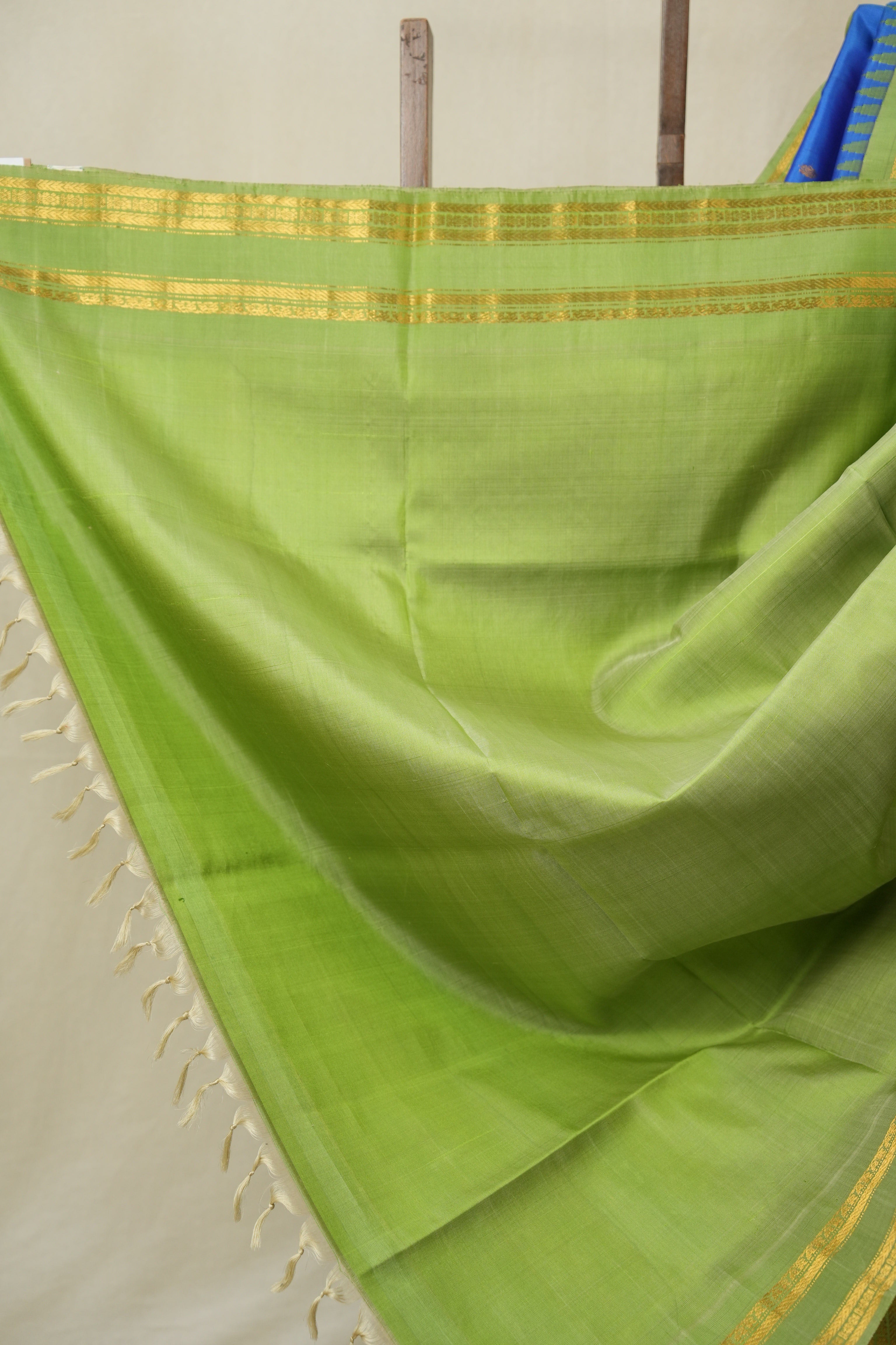 Blue Gadwal Silk Saree - SRBGSS545