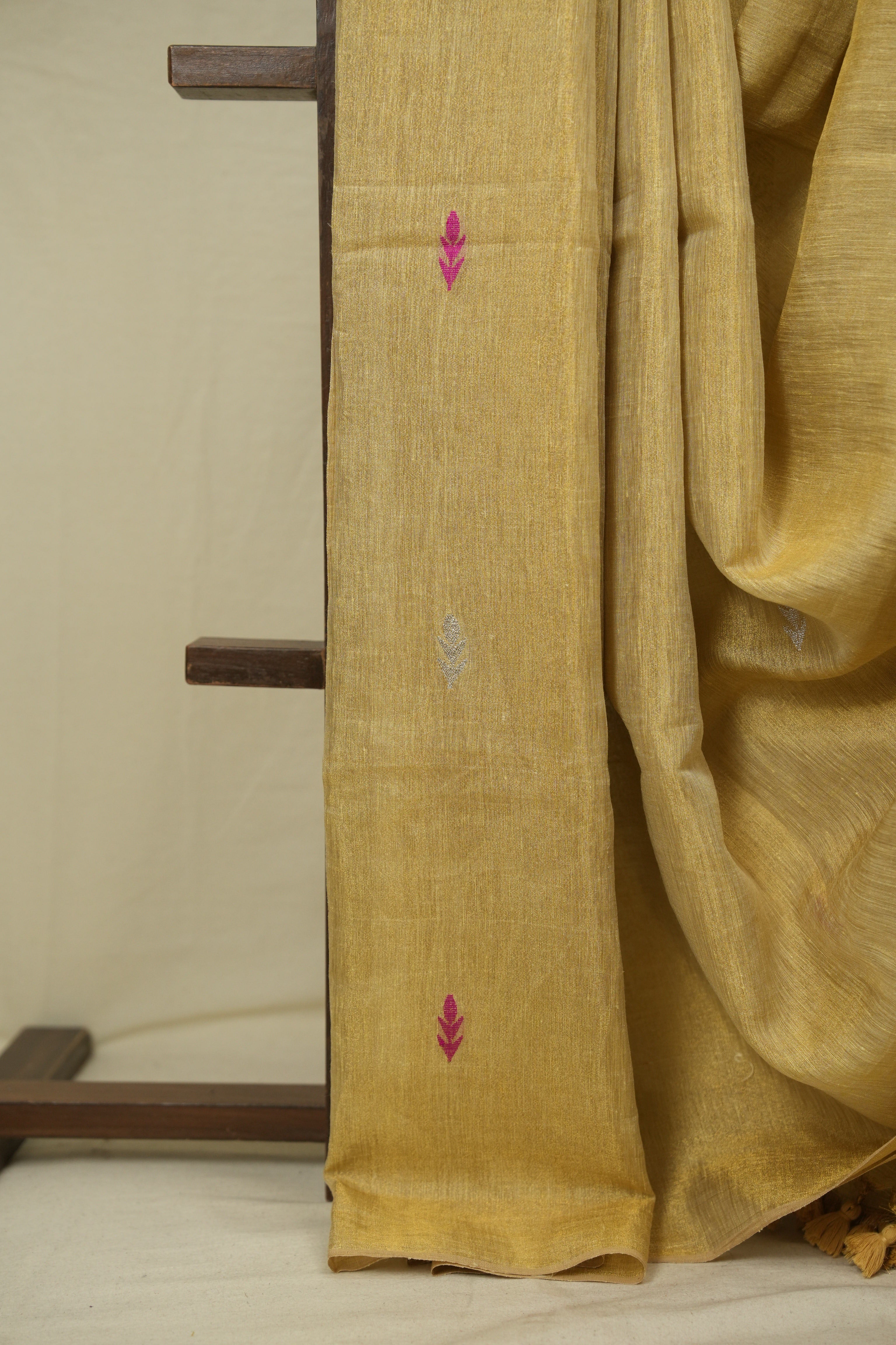 Light Yellow Tissue Linen Jamdani Saree - SRLYTLJS211