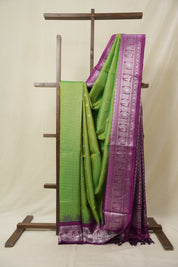 Parrot Green Gadwal Silk Saree - SRPGGSS554