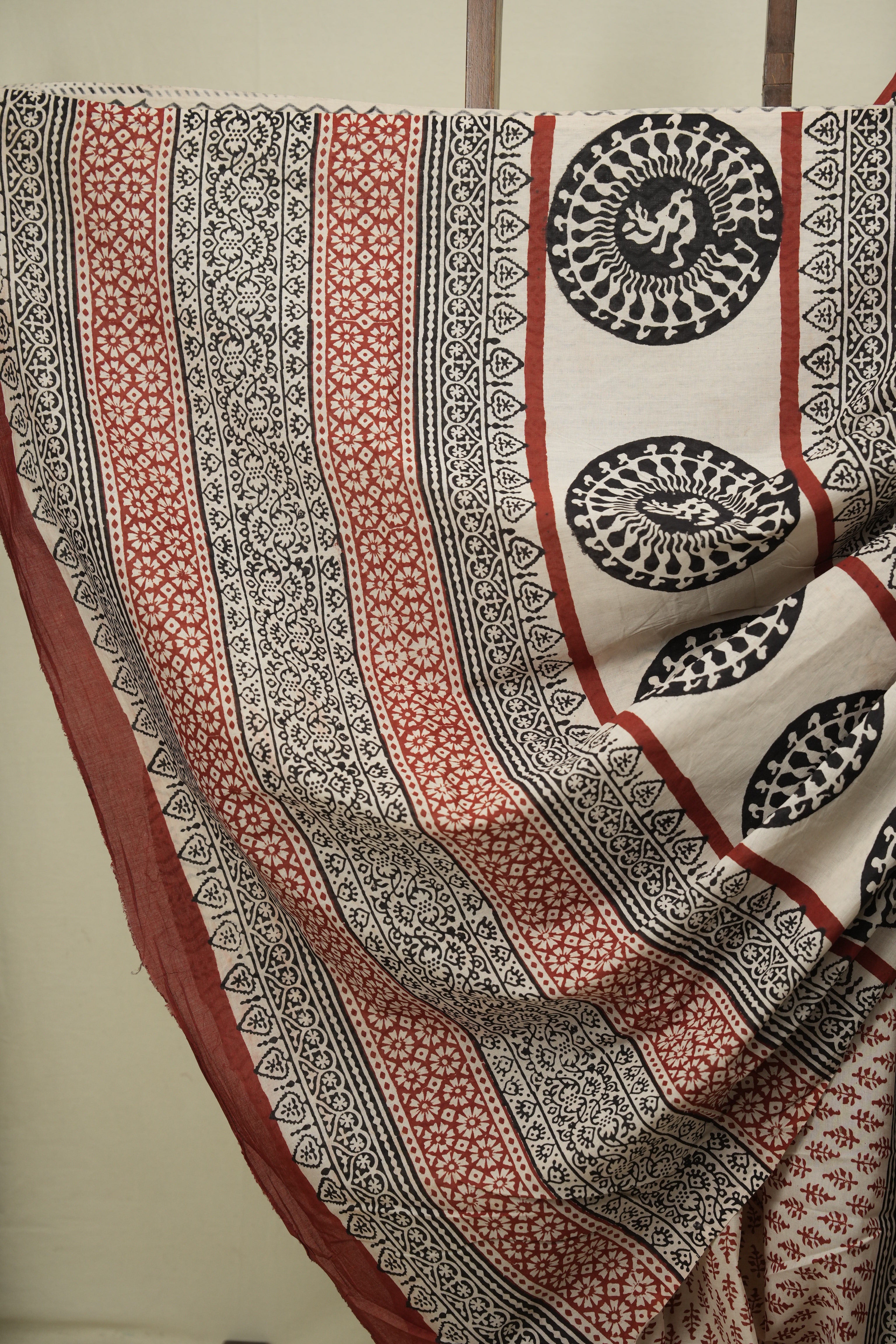 Cream HBP Cotton Saree - SRCCS3676