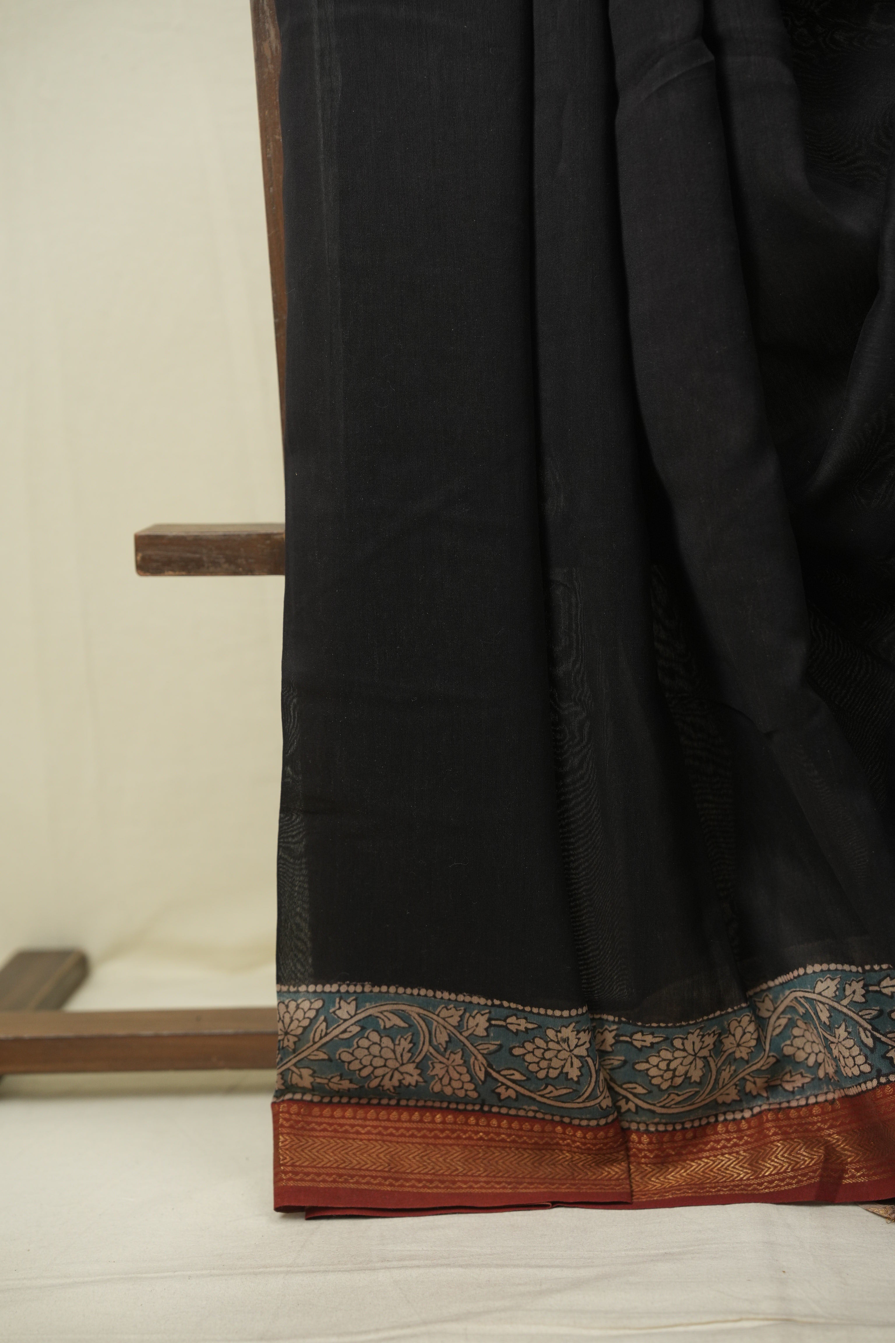 Black HBP Cotton Silk Saree With Chanderi Border - SRBCSS1754