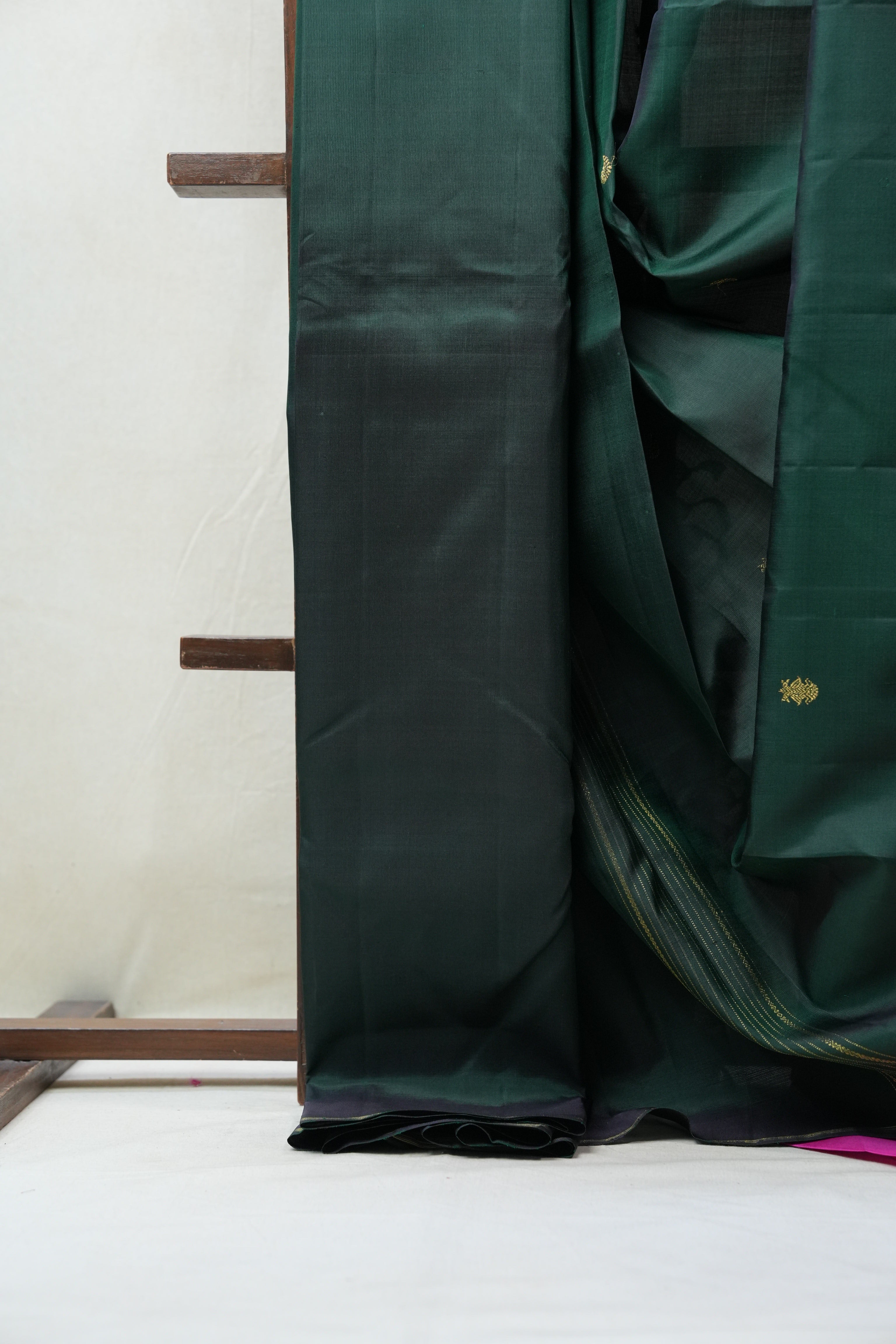 Dark Green Kanjeevaram Silk Saree - SRDGKSS816