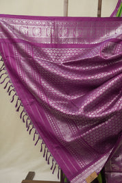 Parrot Green Gadwal Silk Saree - SRPGGSS554